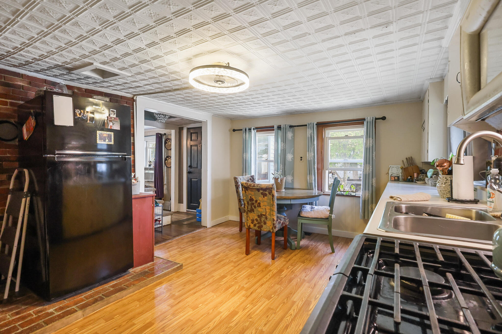 main property photo 4