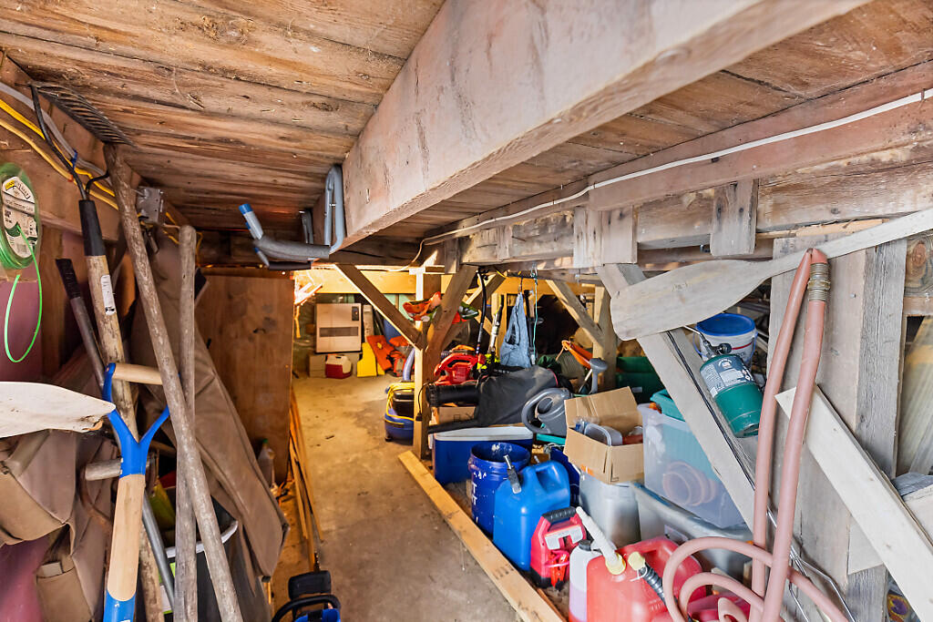 main property photo 51