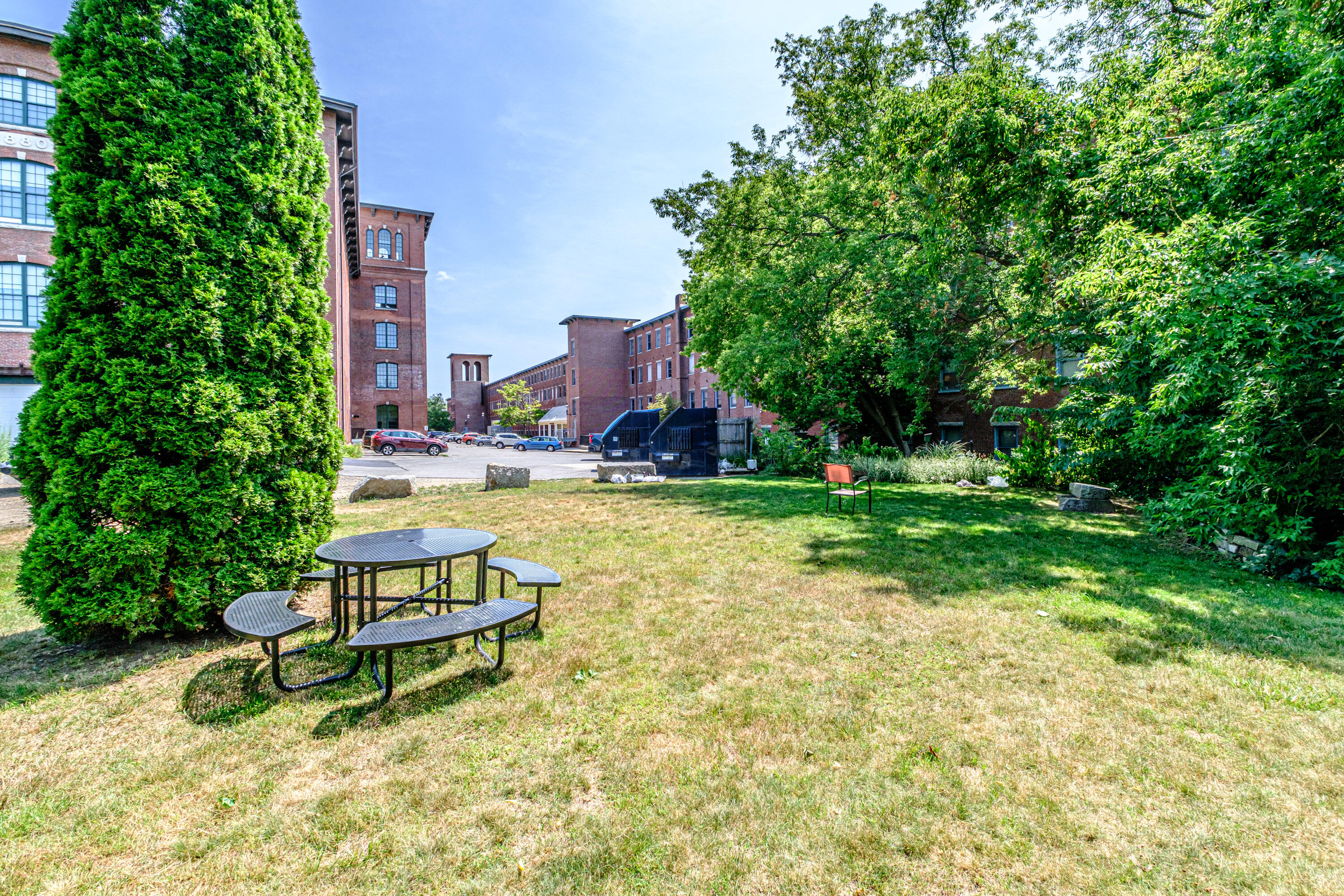 main property photo 45