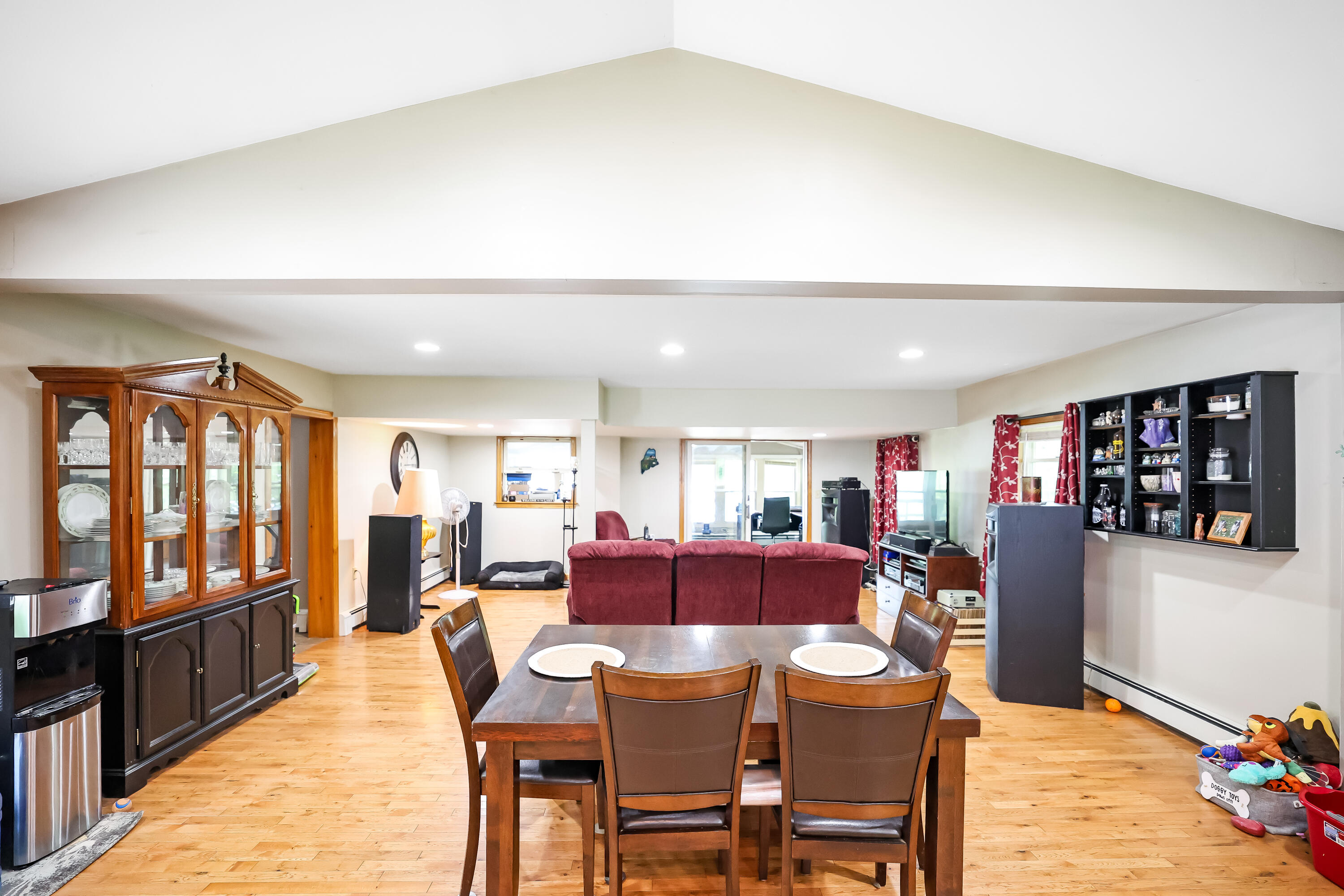 main property photo 18