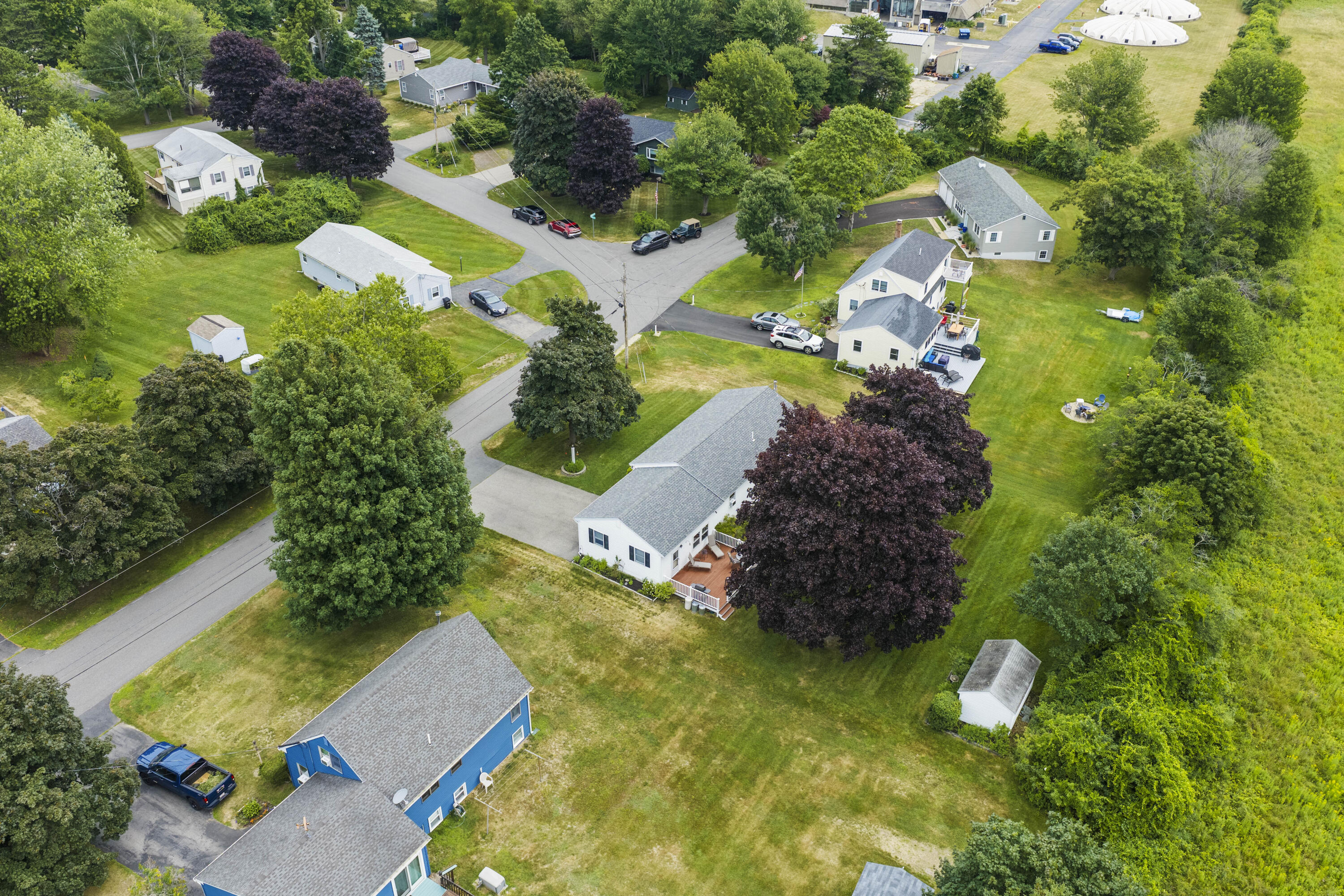 main property photo 32