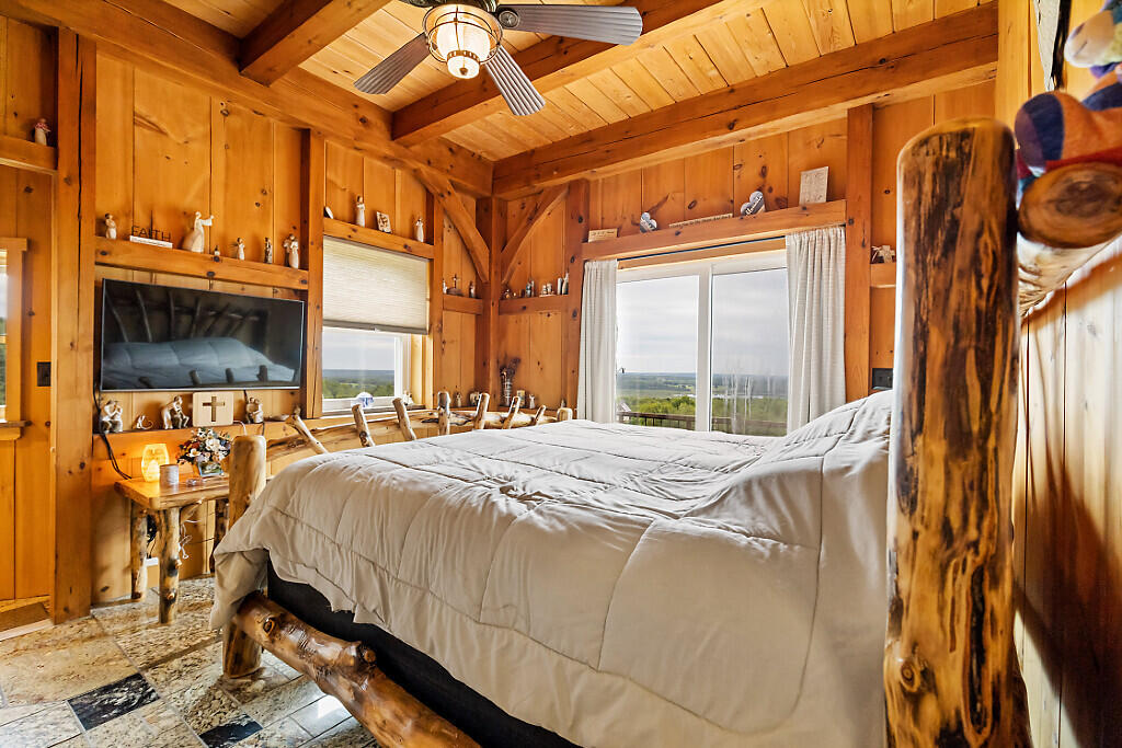 main property photo 48