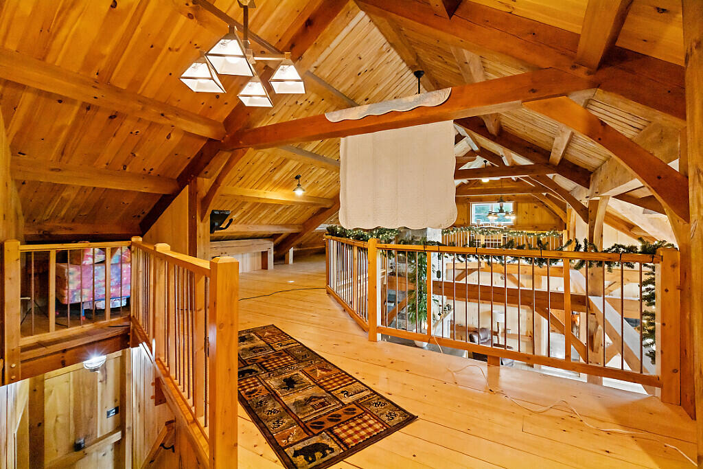 main property photo 74