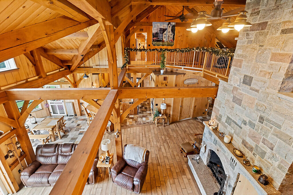 main property photo 79