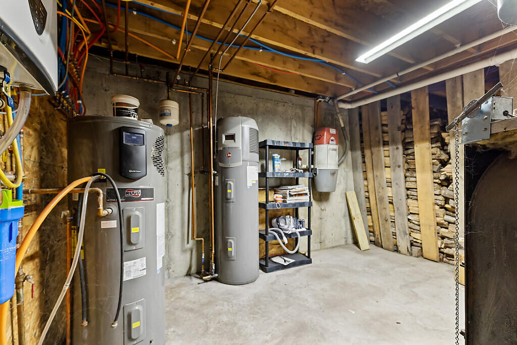 main property photo 95