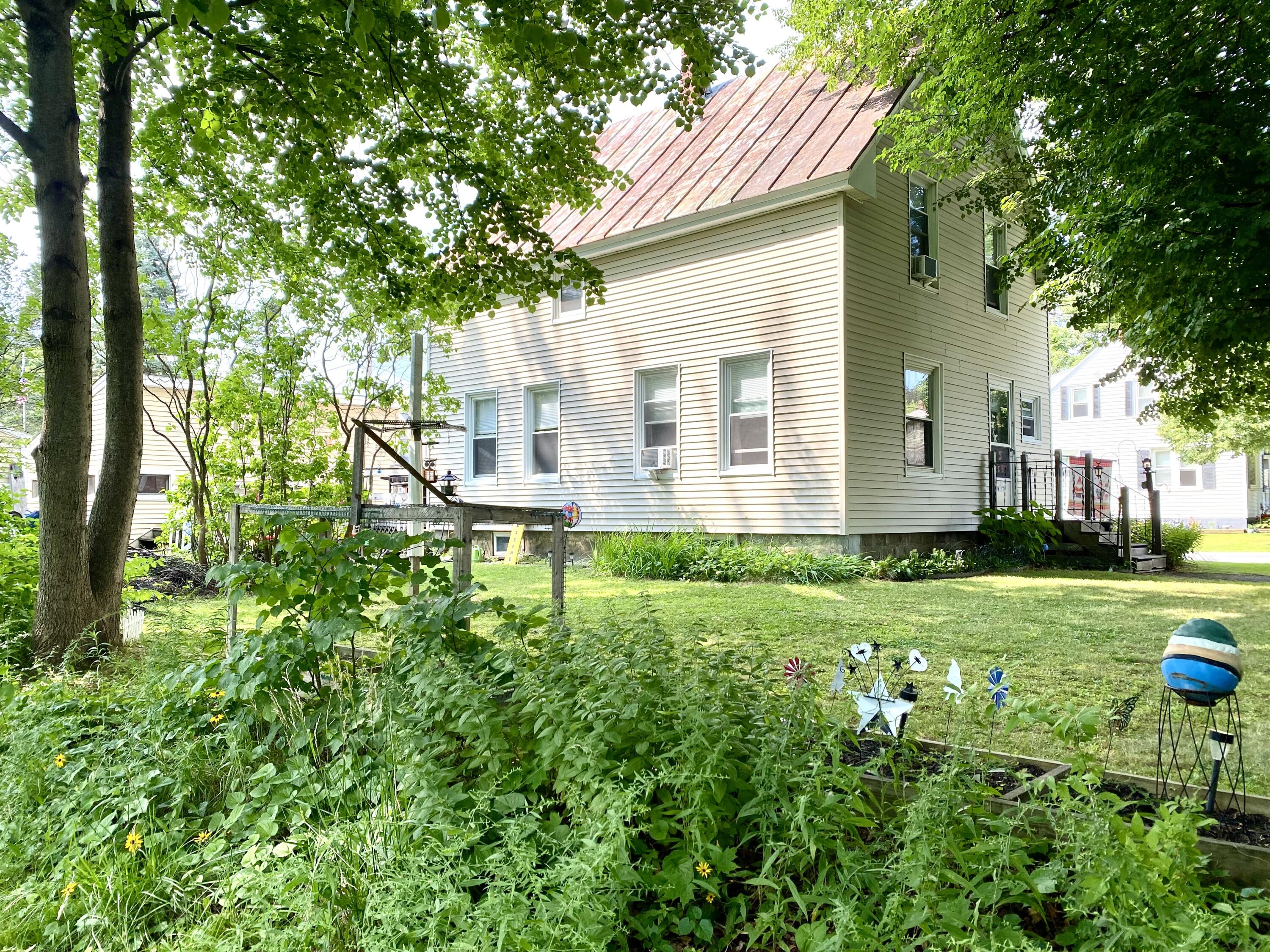 main property photo 41