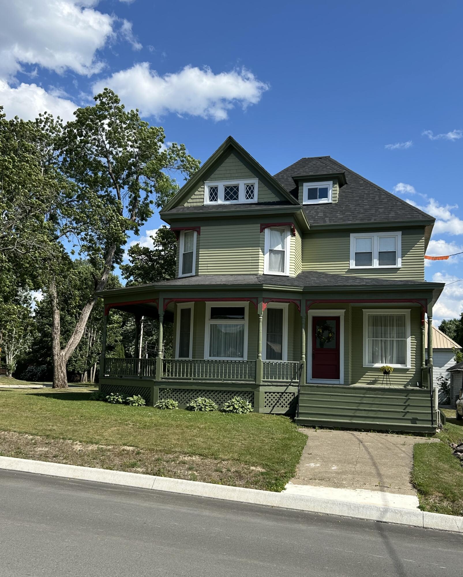 main property photo 2