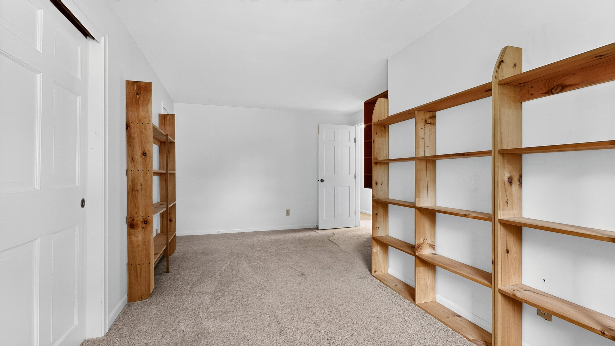 main property photo 59