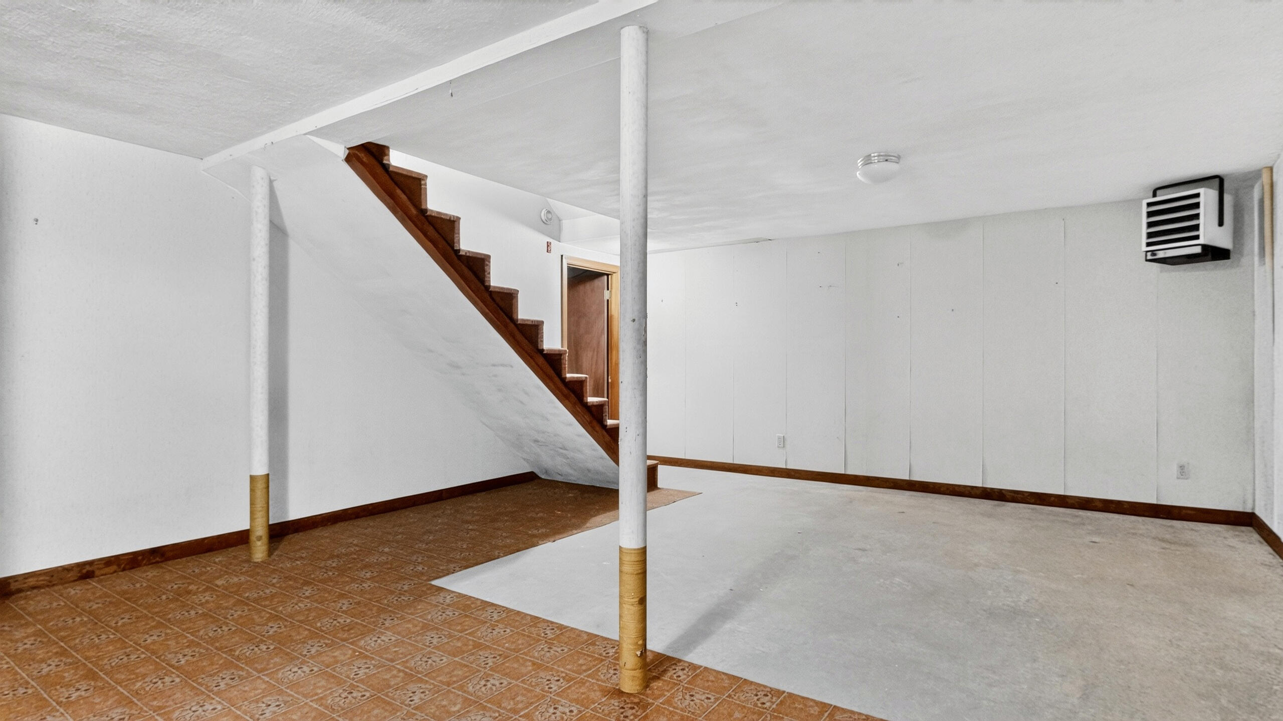 main property photo 61