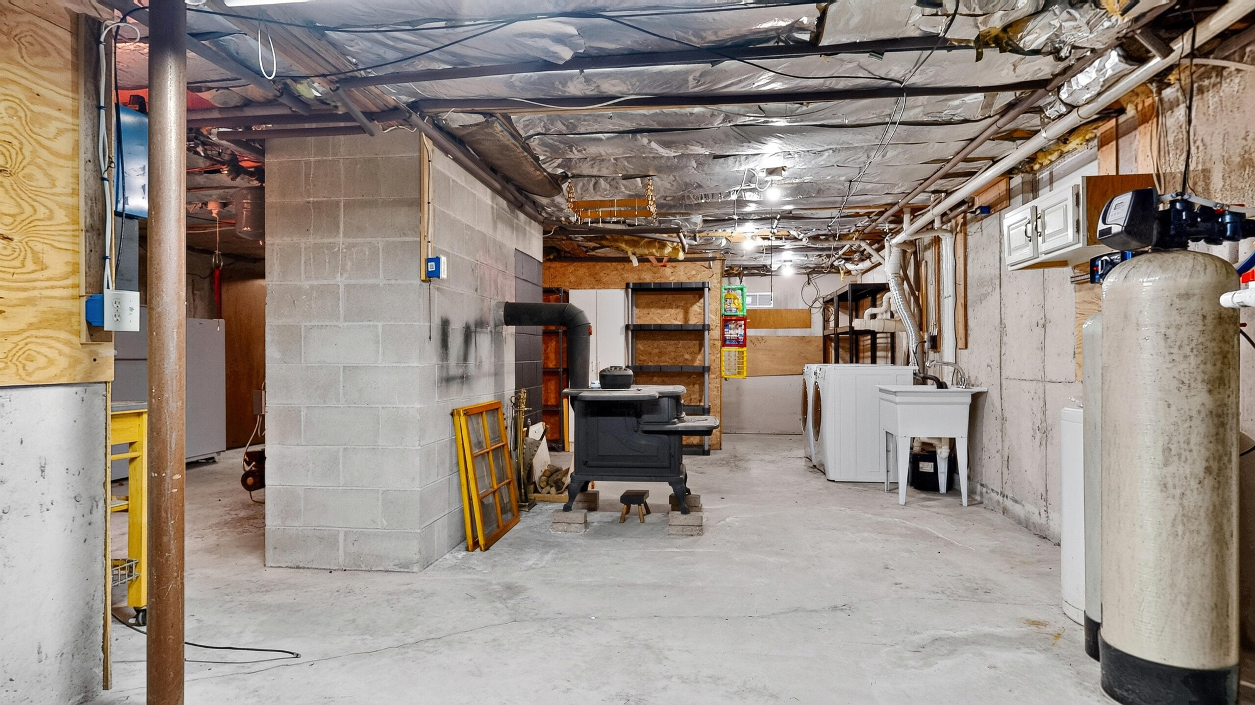 main property photo 68