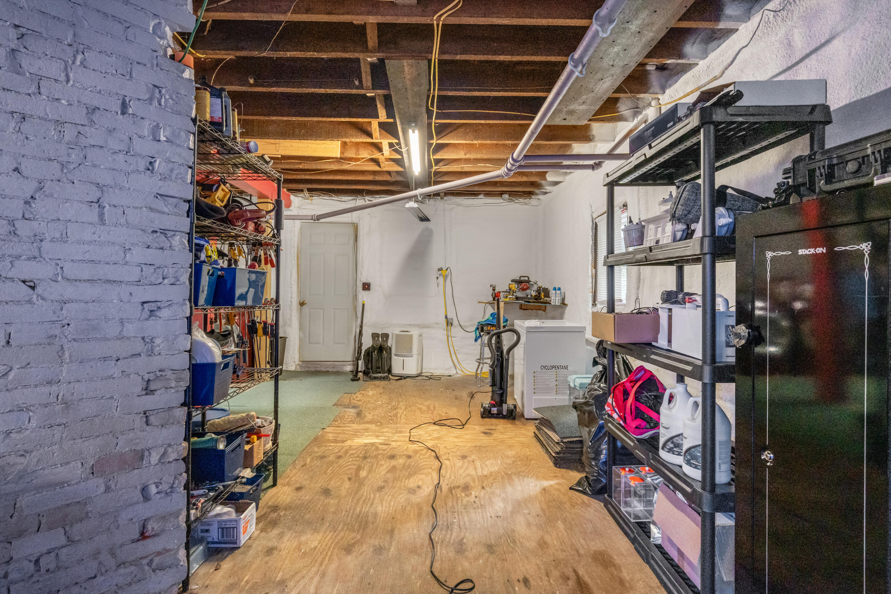 main property photo 47