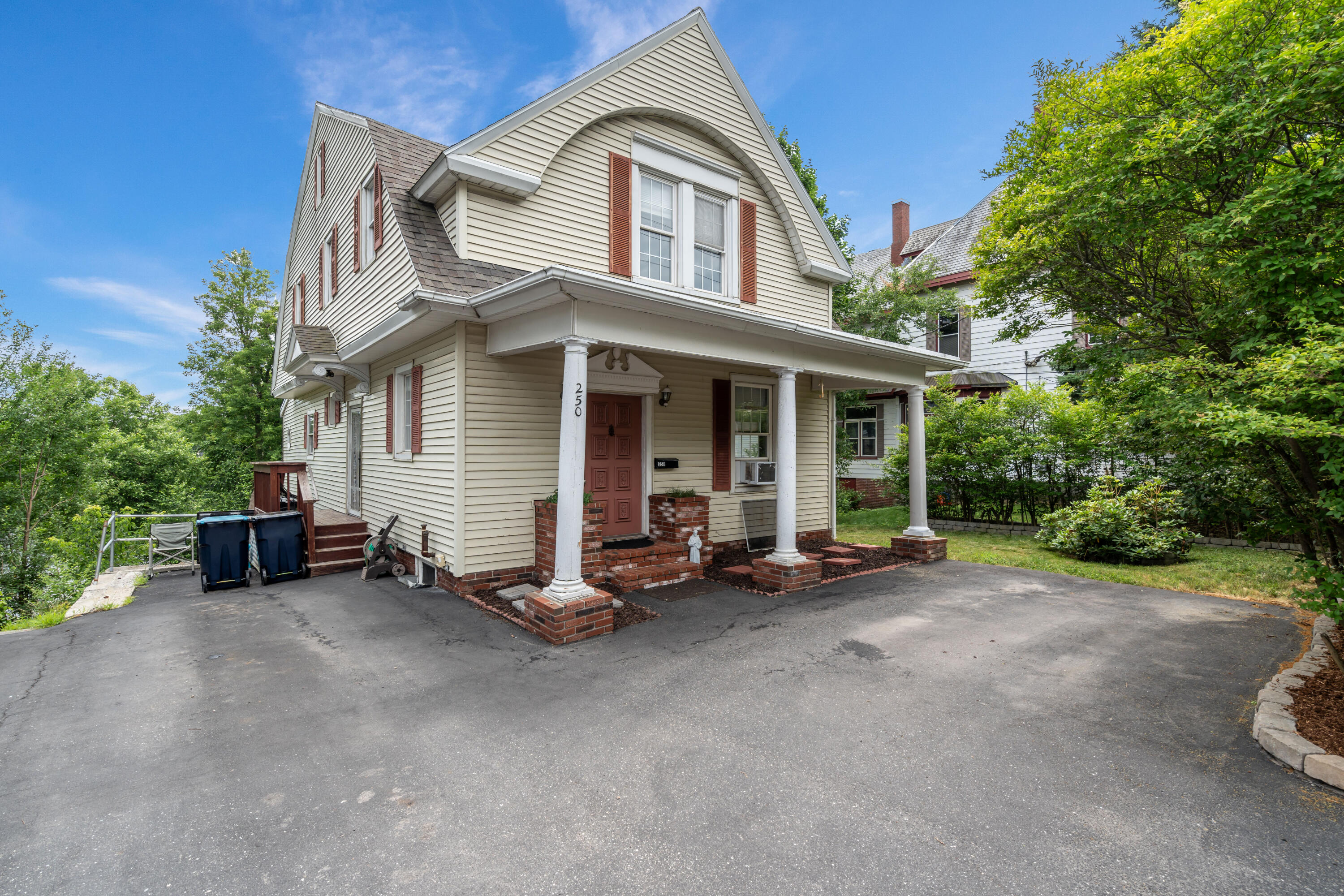 main property photo 59
