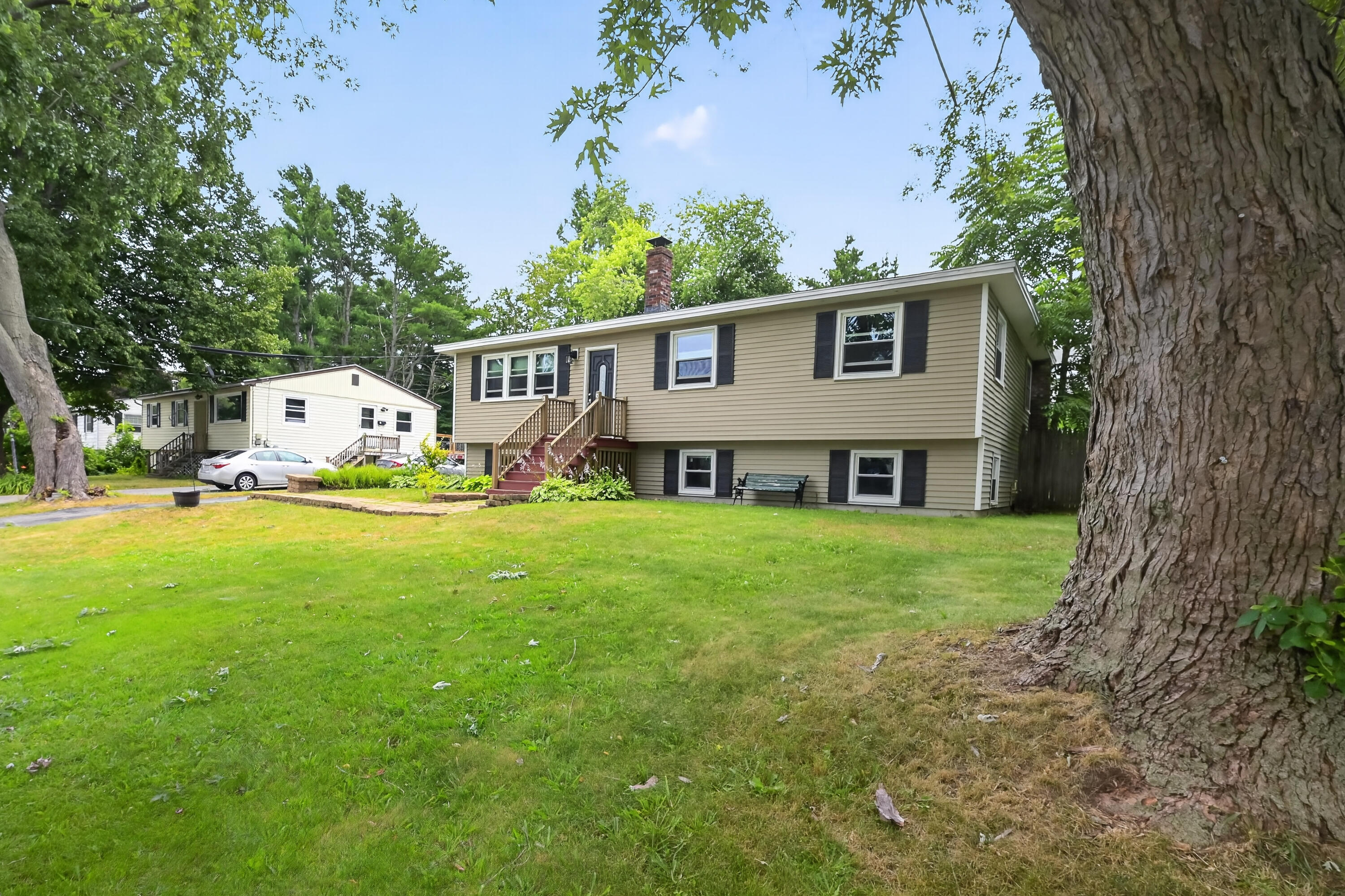 main property photo 27