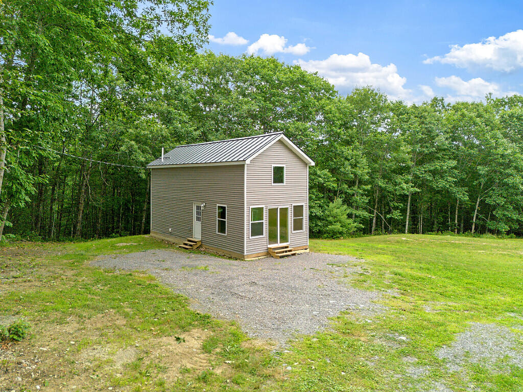 main property photo 25