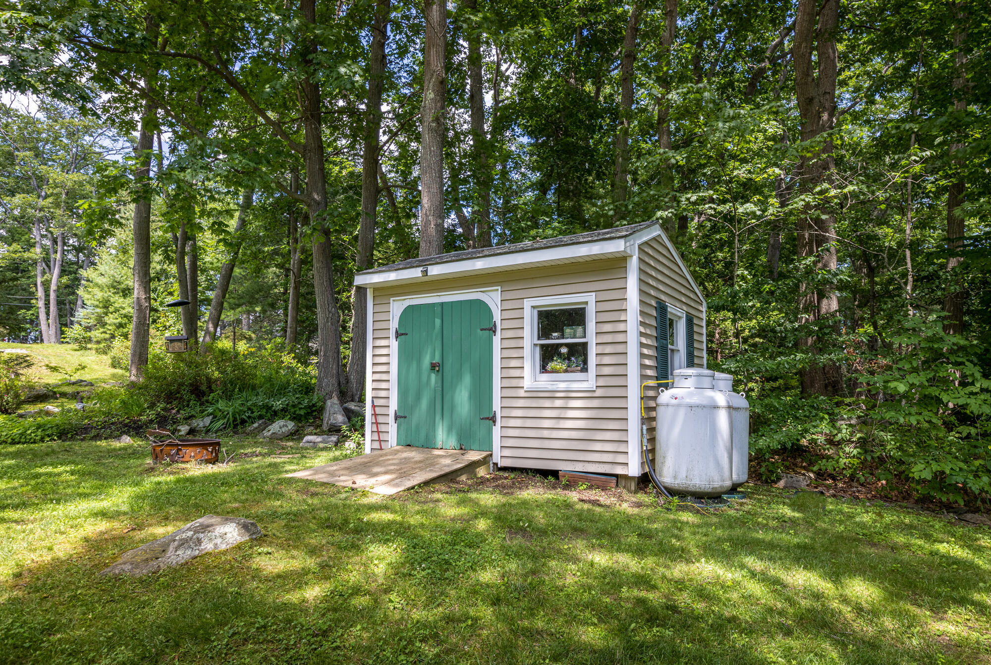 main property photo 30