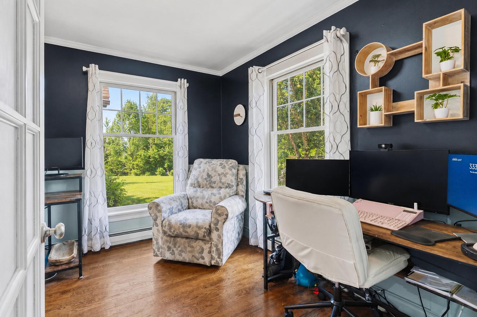 main property photo 28