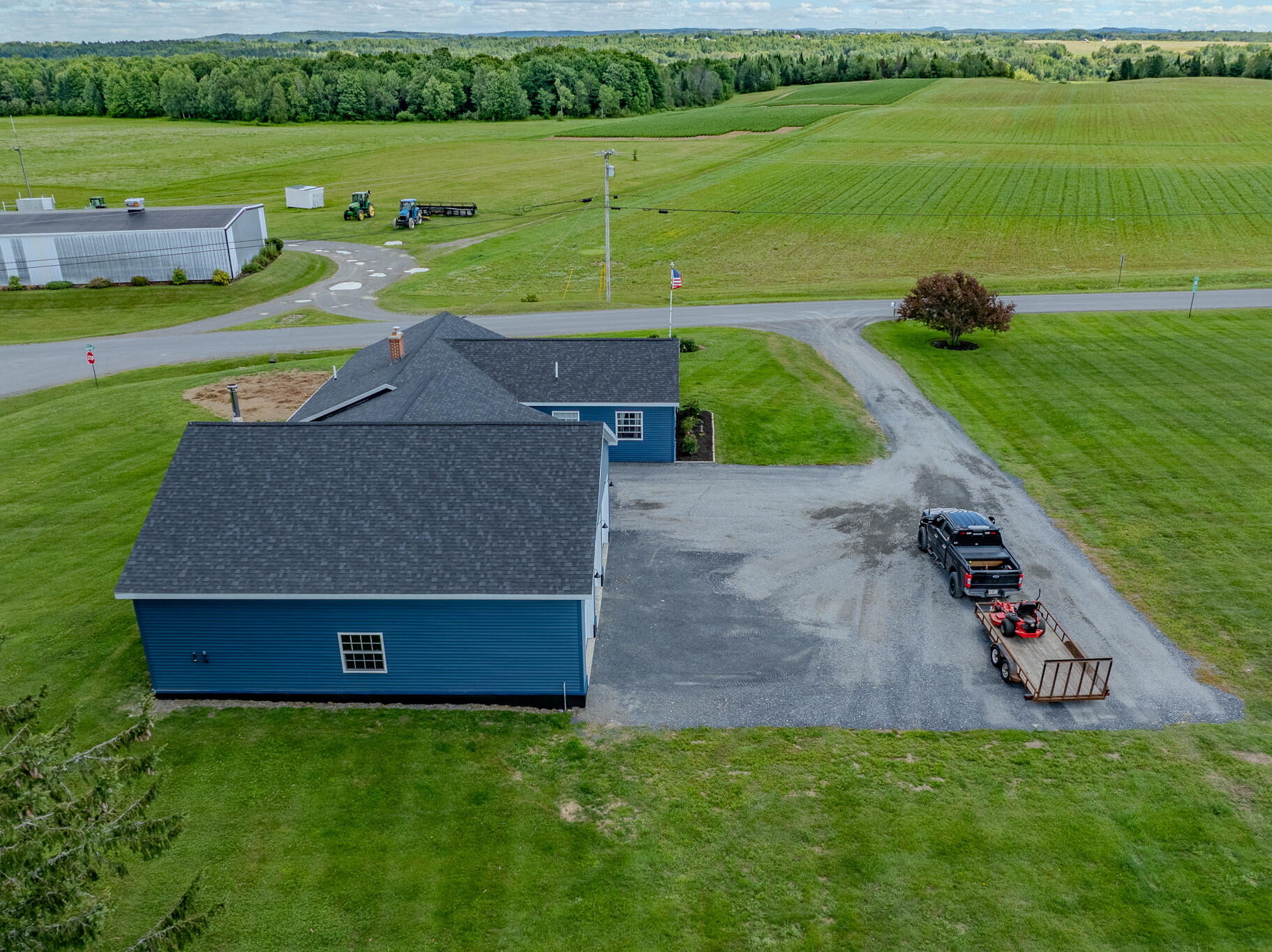 main property photo 44