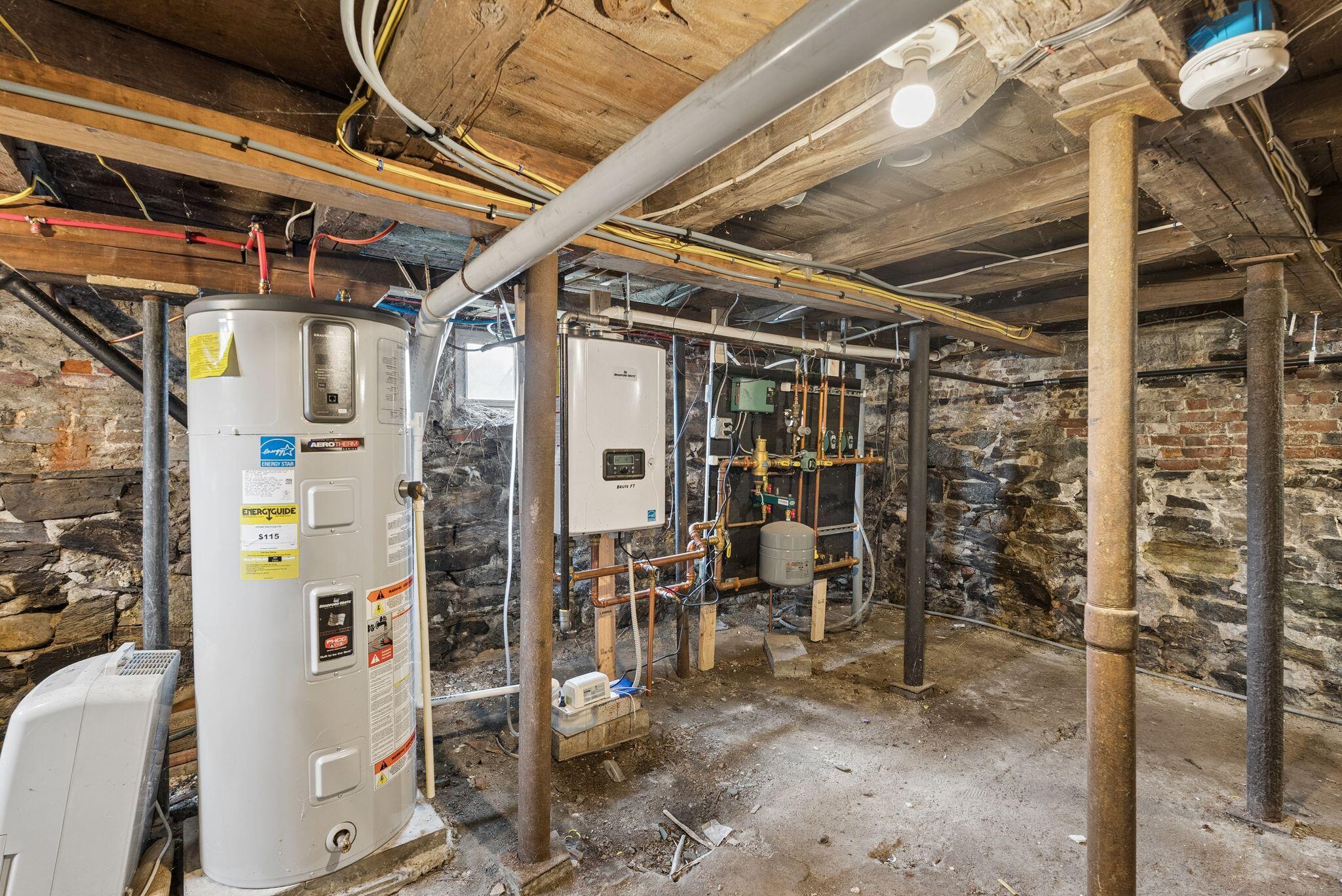 main property photo 36