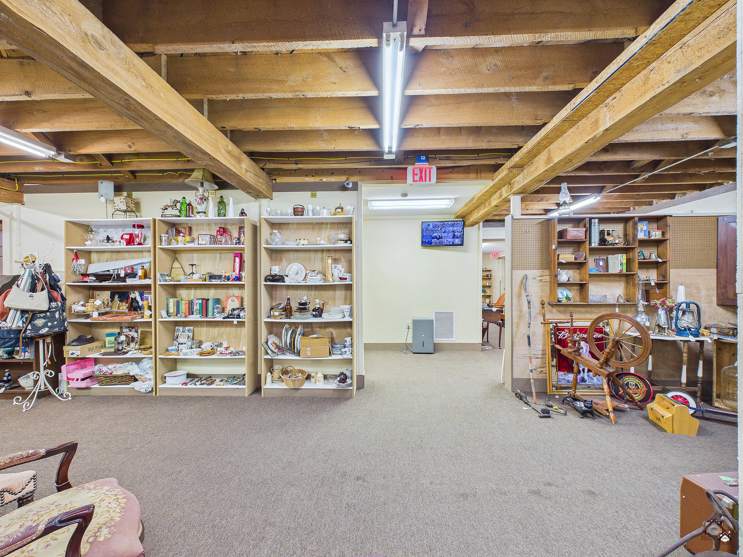 main property photo 74