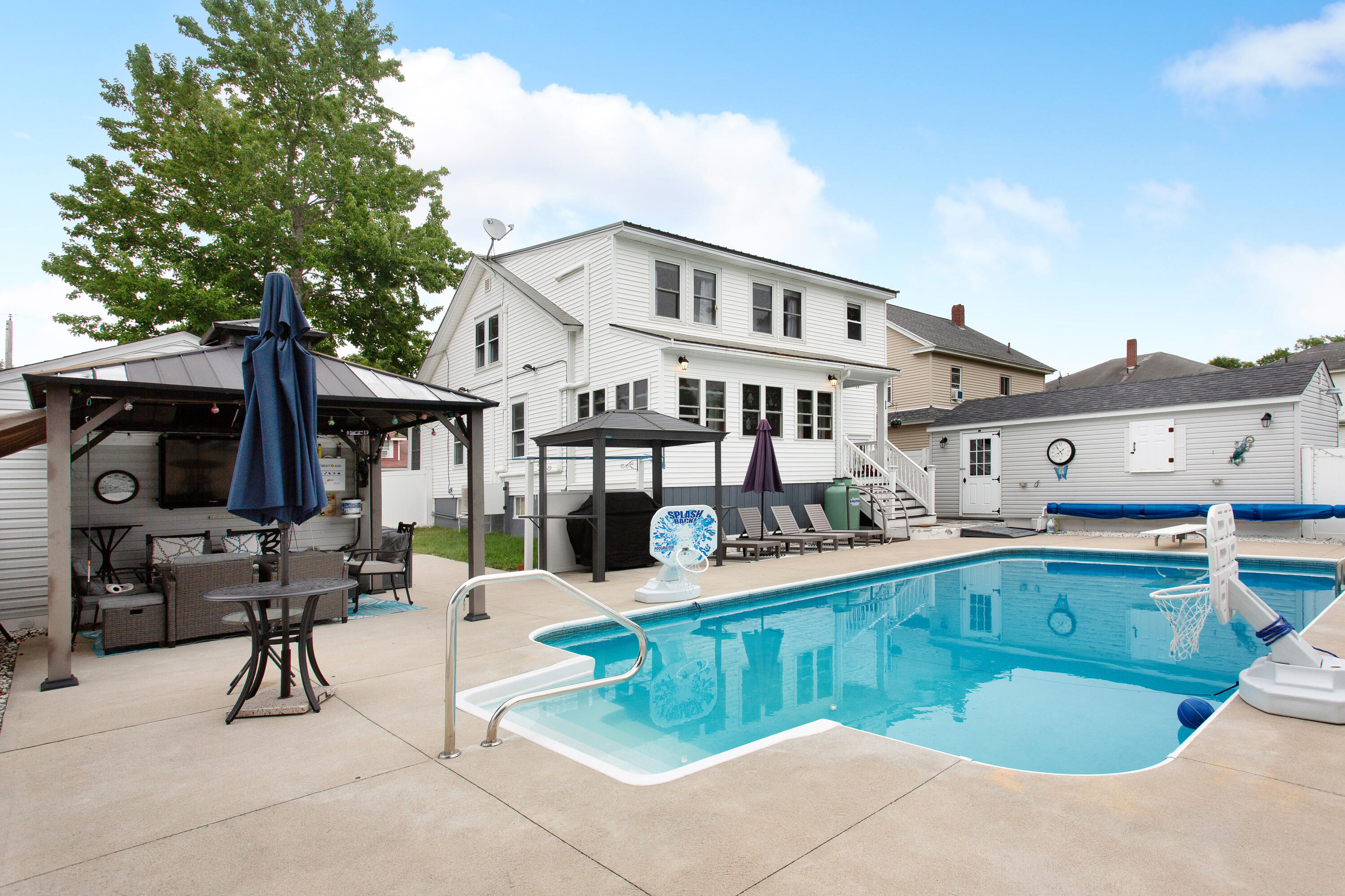 main property photo 57