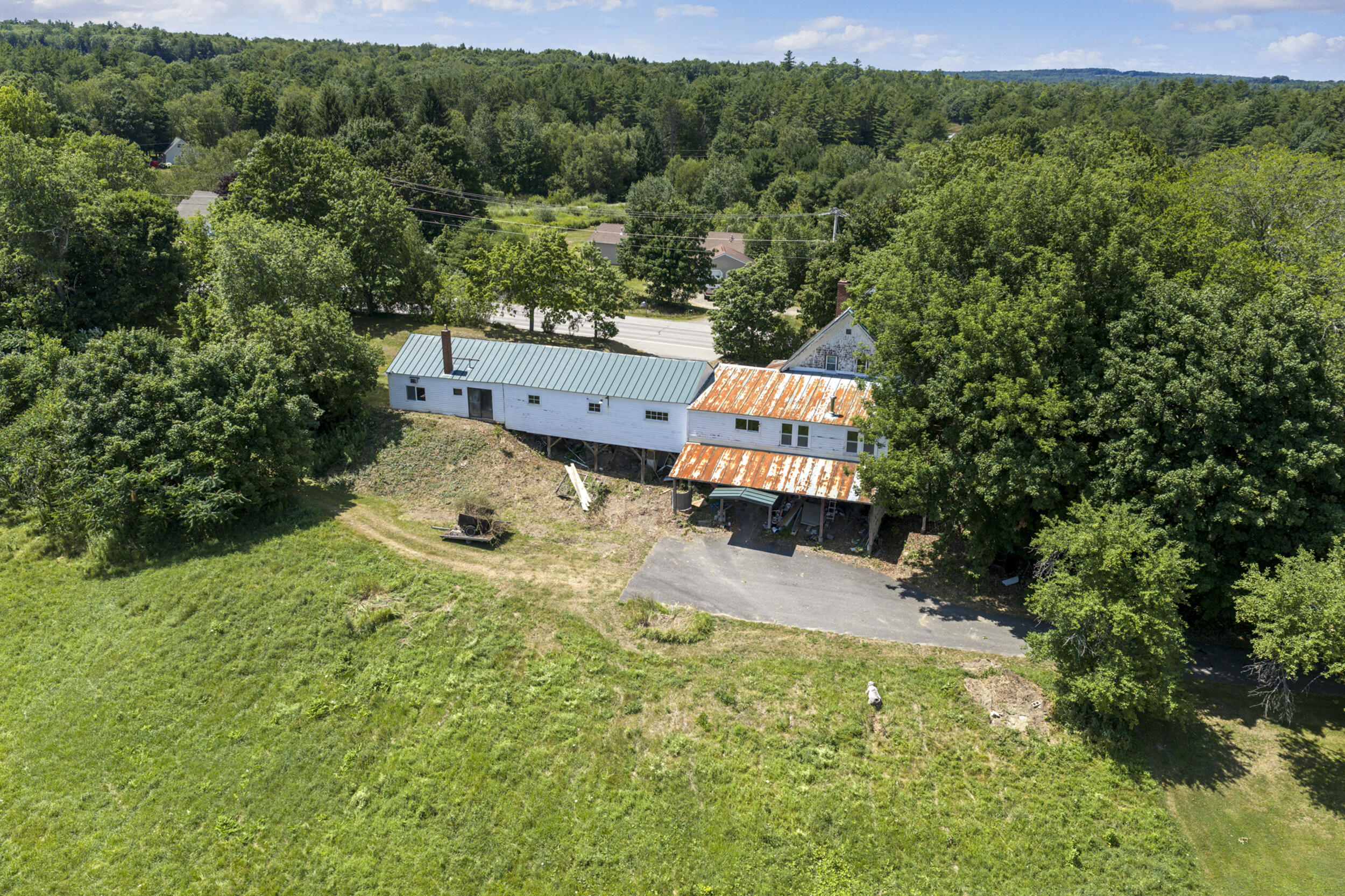 main property photo 40