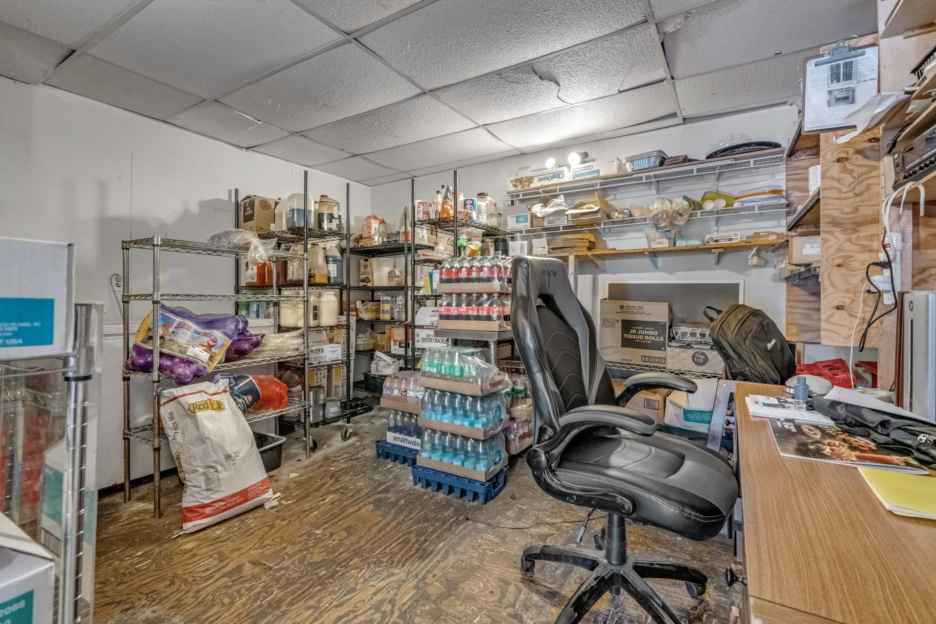 main property photo 17