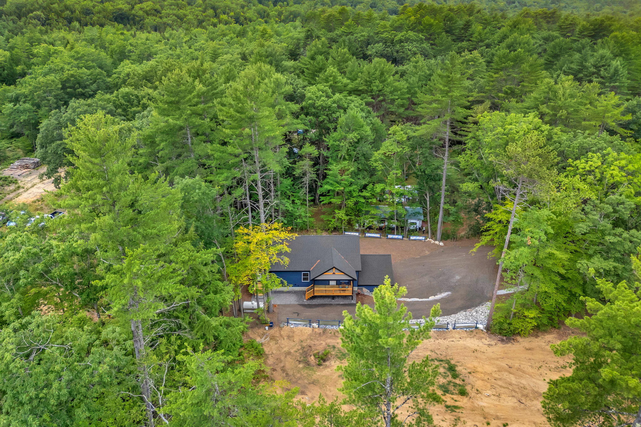 main property photo 39