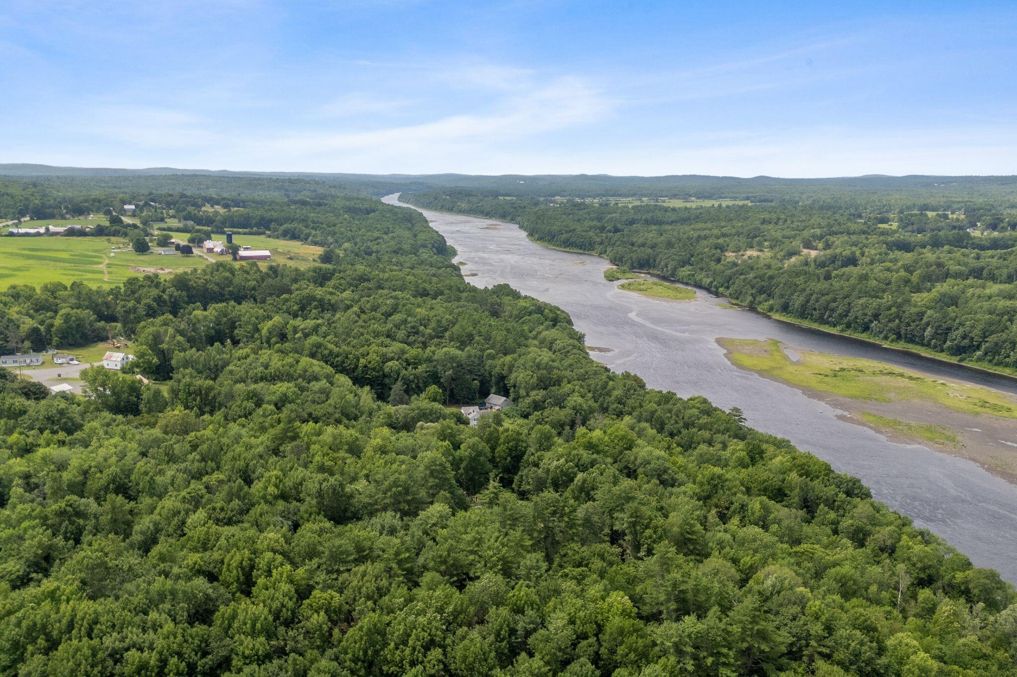 main property photo 45