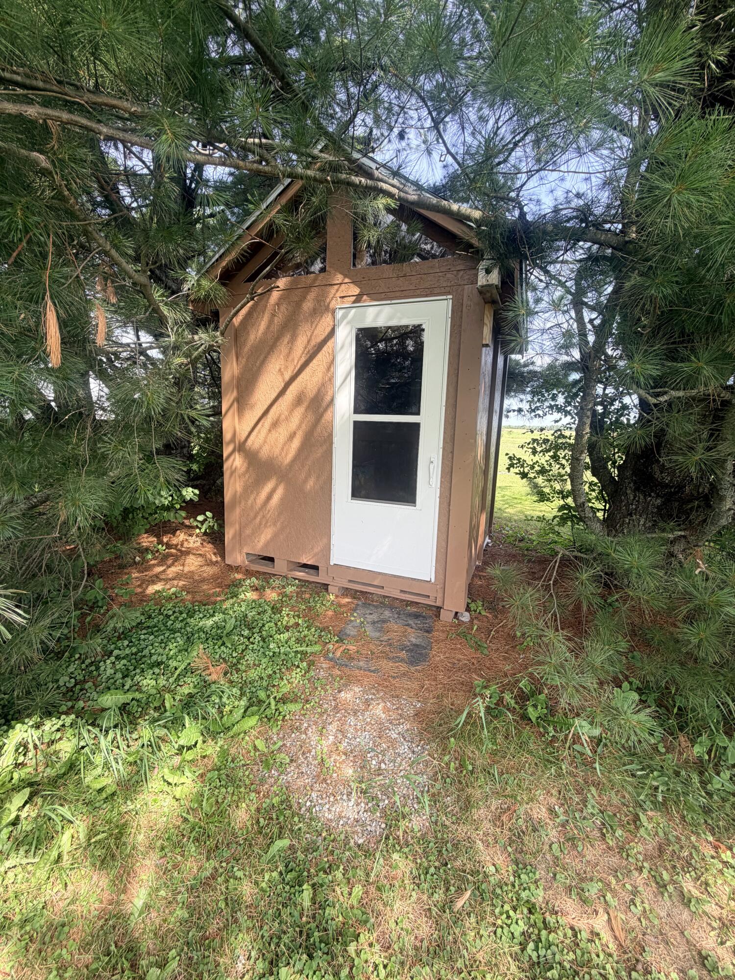 main property photo 13