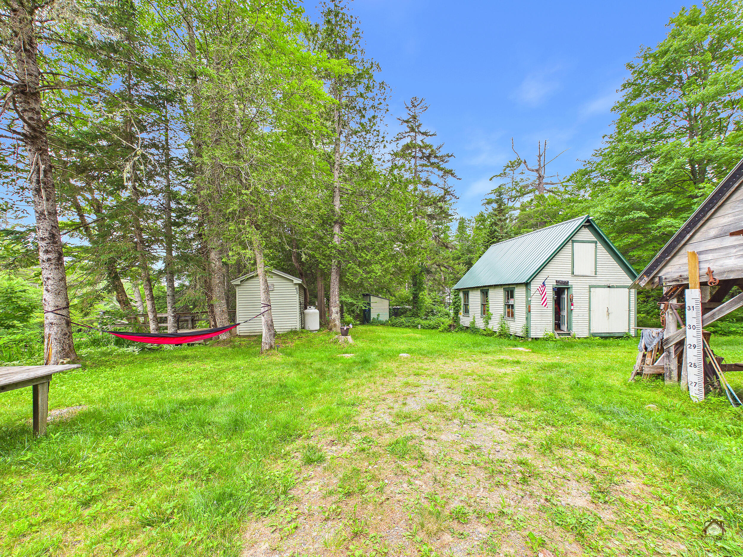 main property photo 78