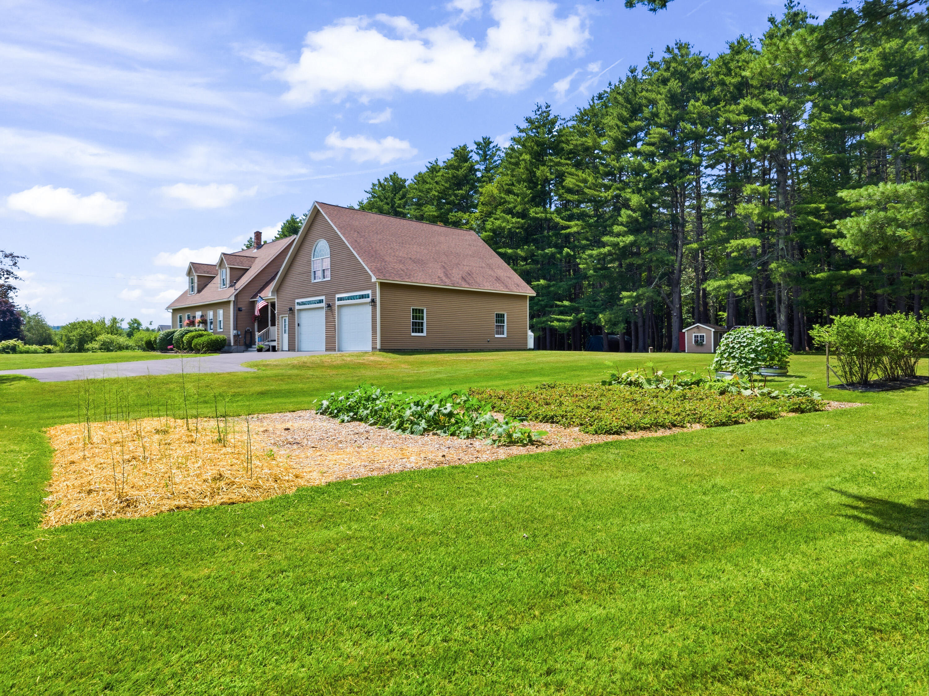 main property photo 45