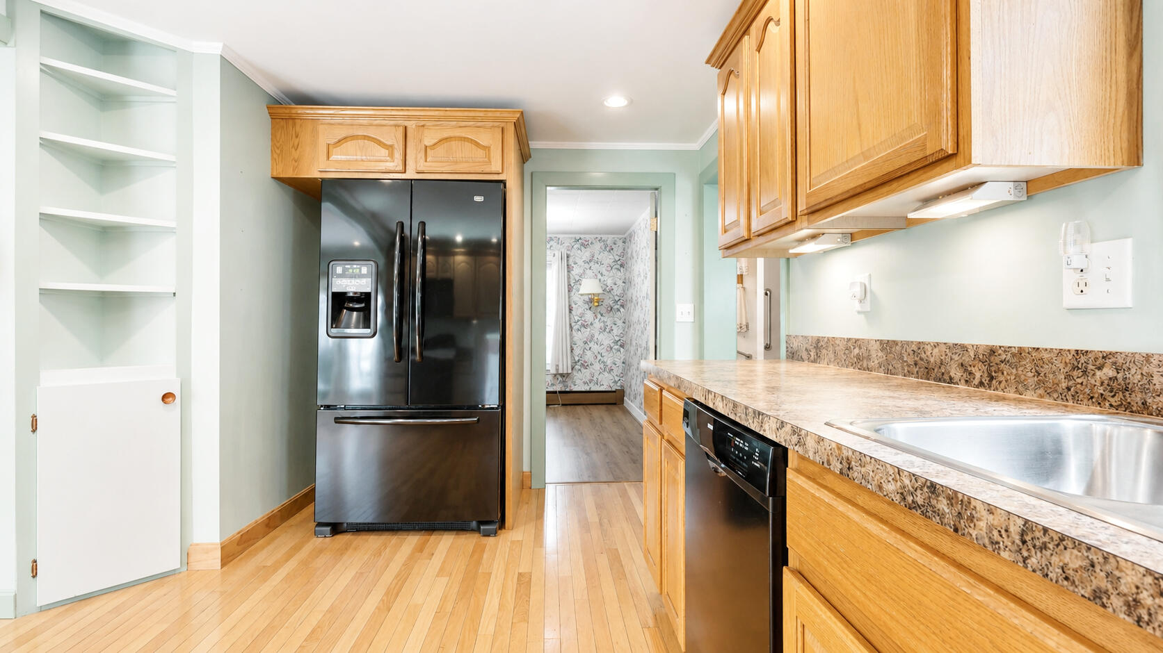 main property photo 12
