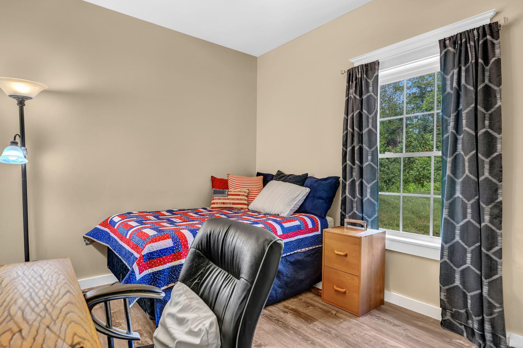 main property photo 20