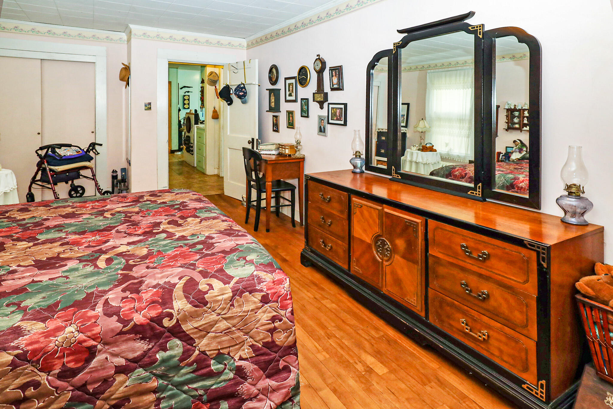main property photo 14