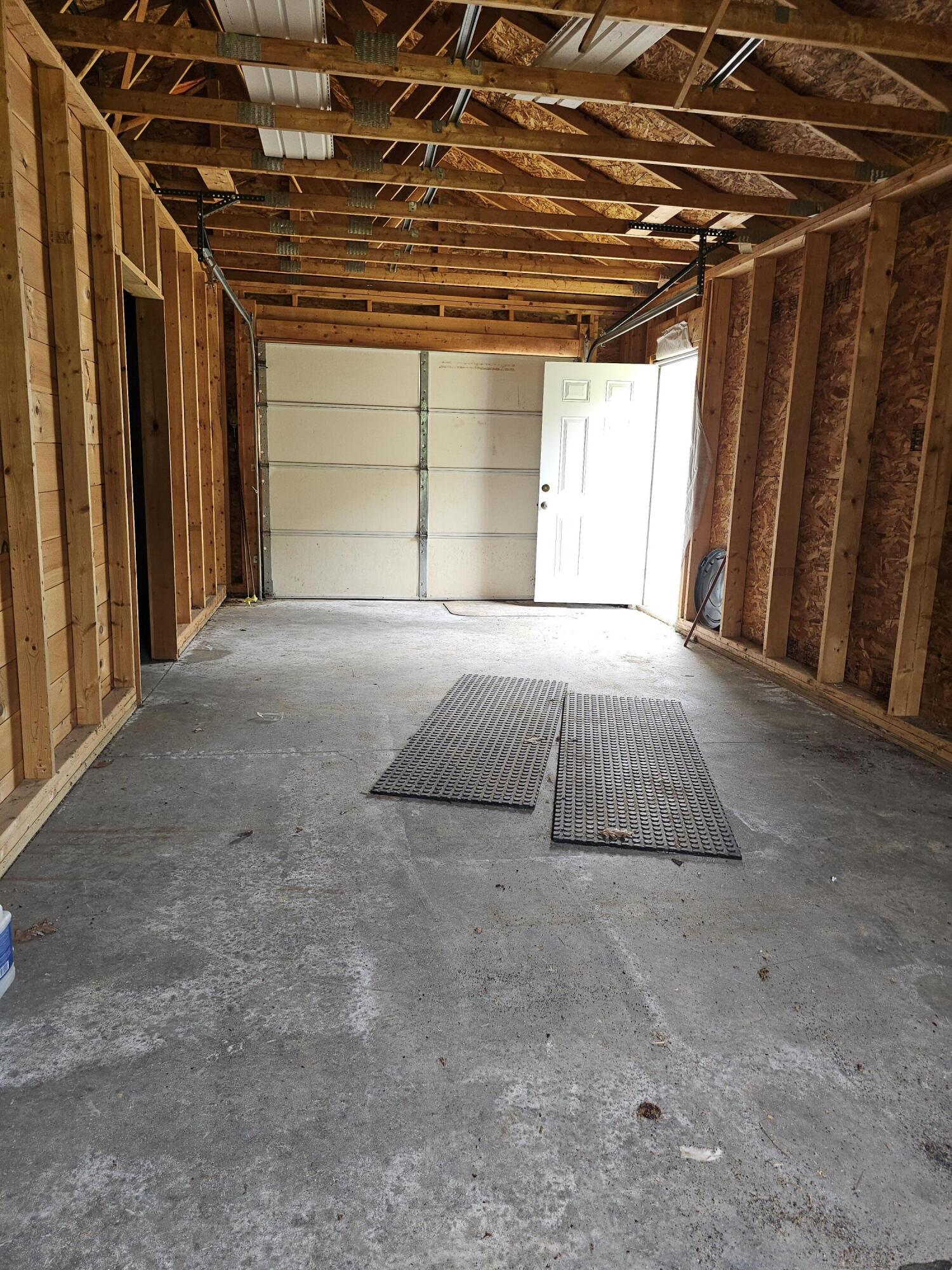 main property photo 58