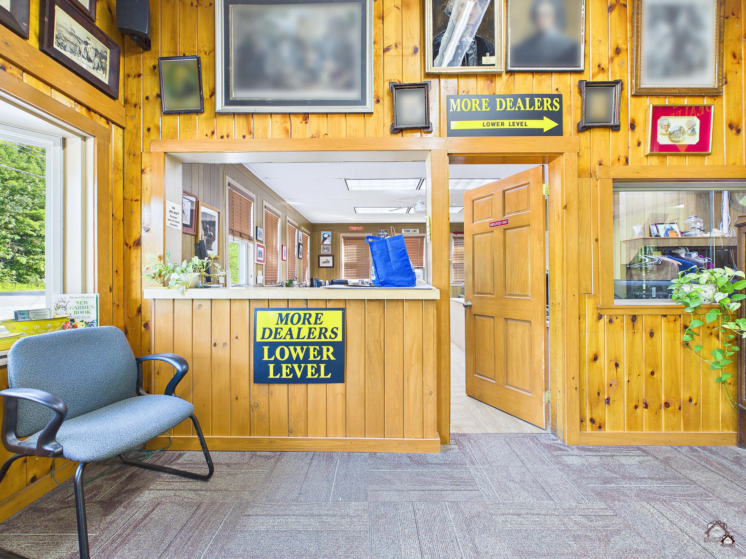 main property photo 19