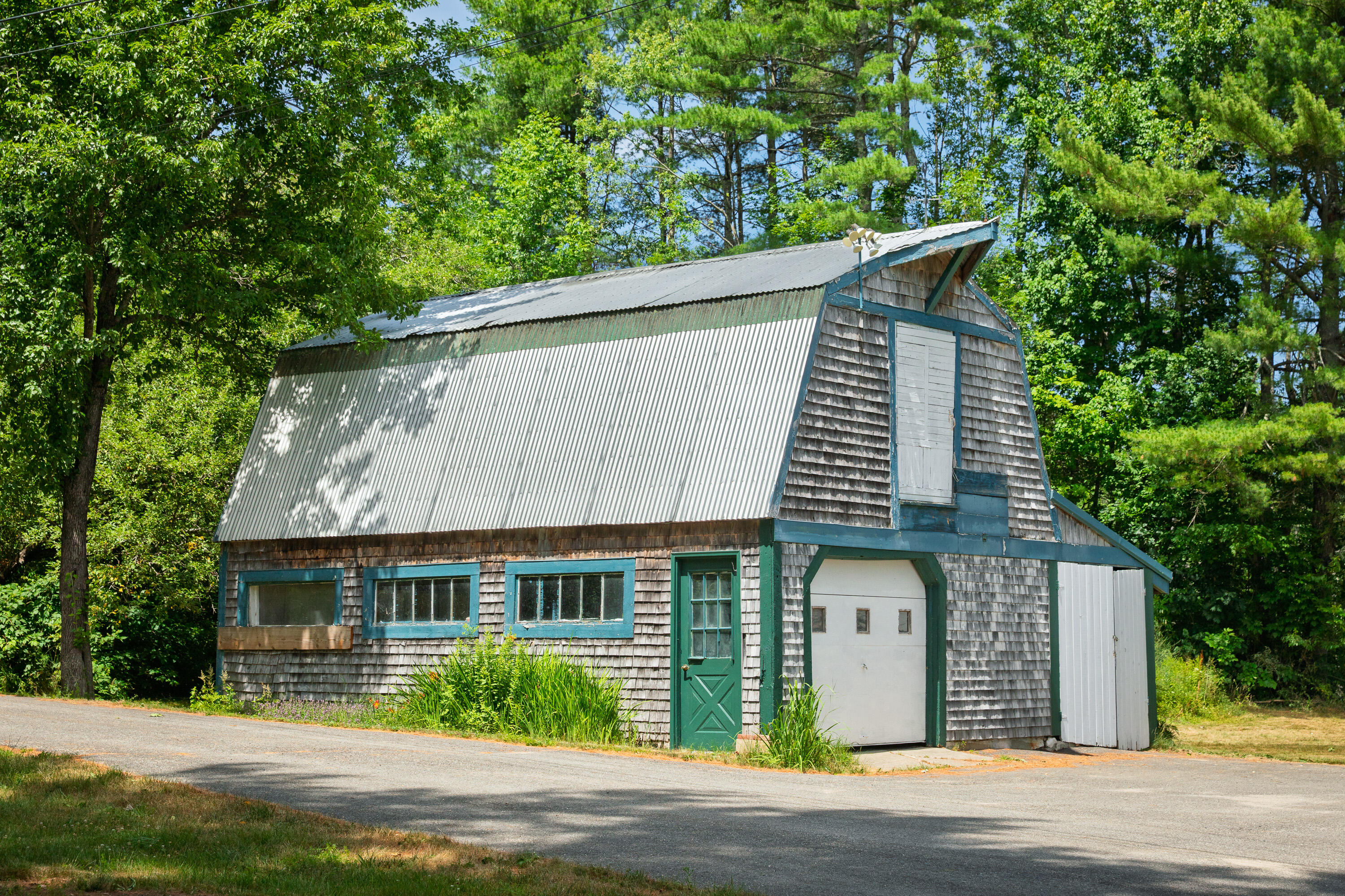 main property photo 29