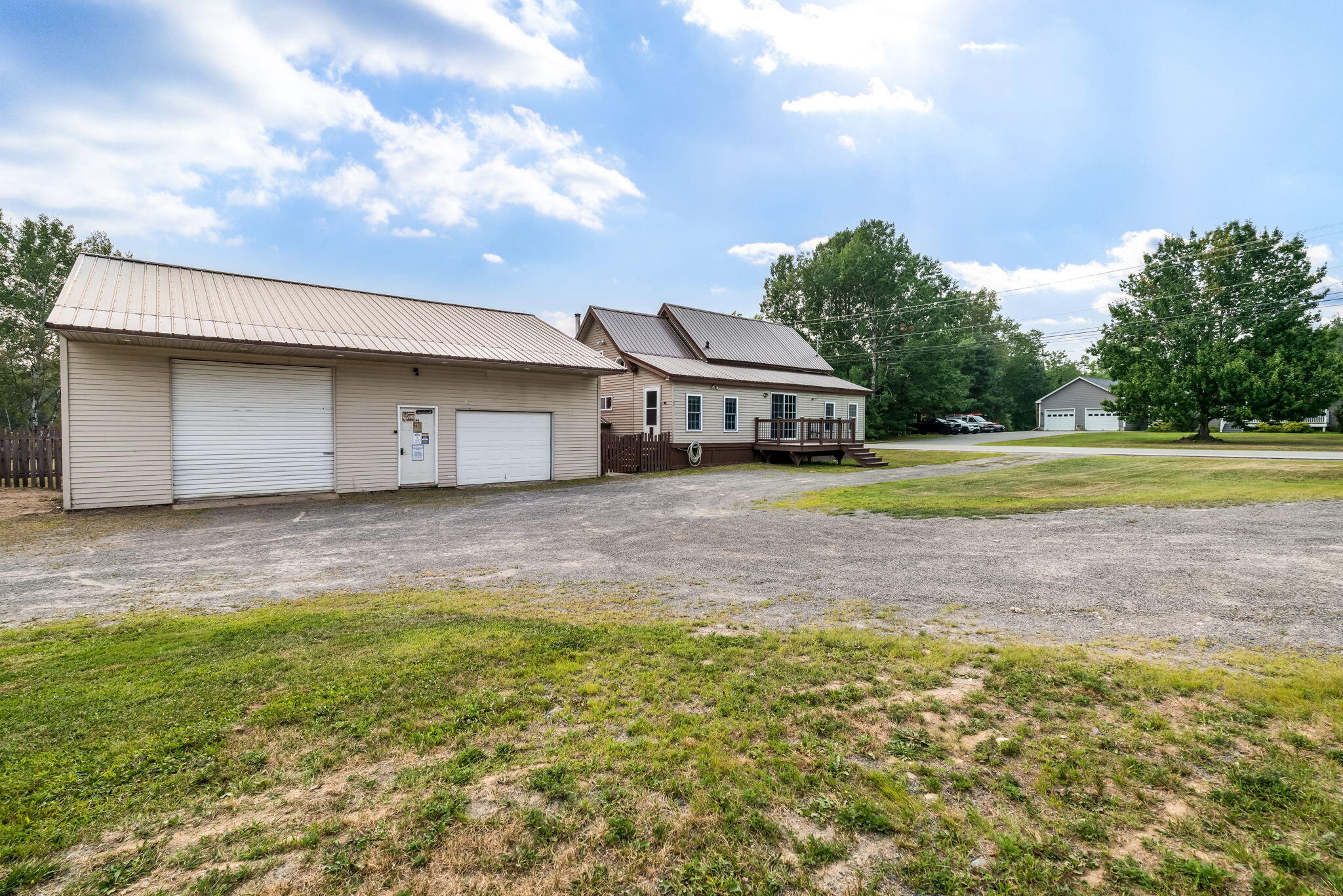 main property photo 45