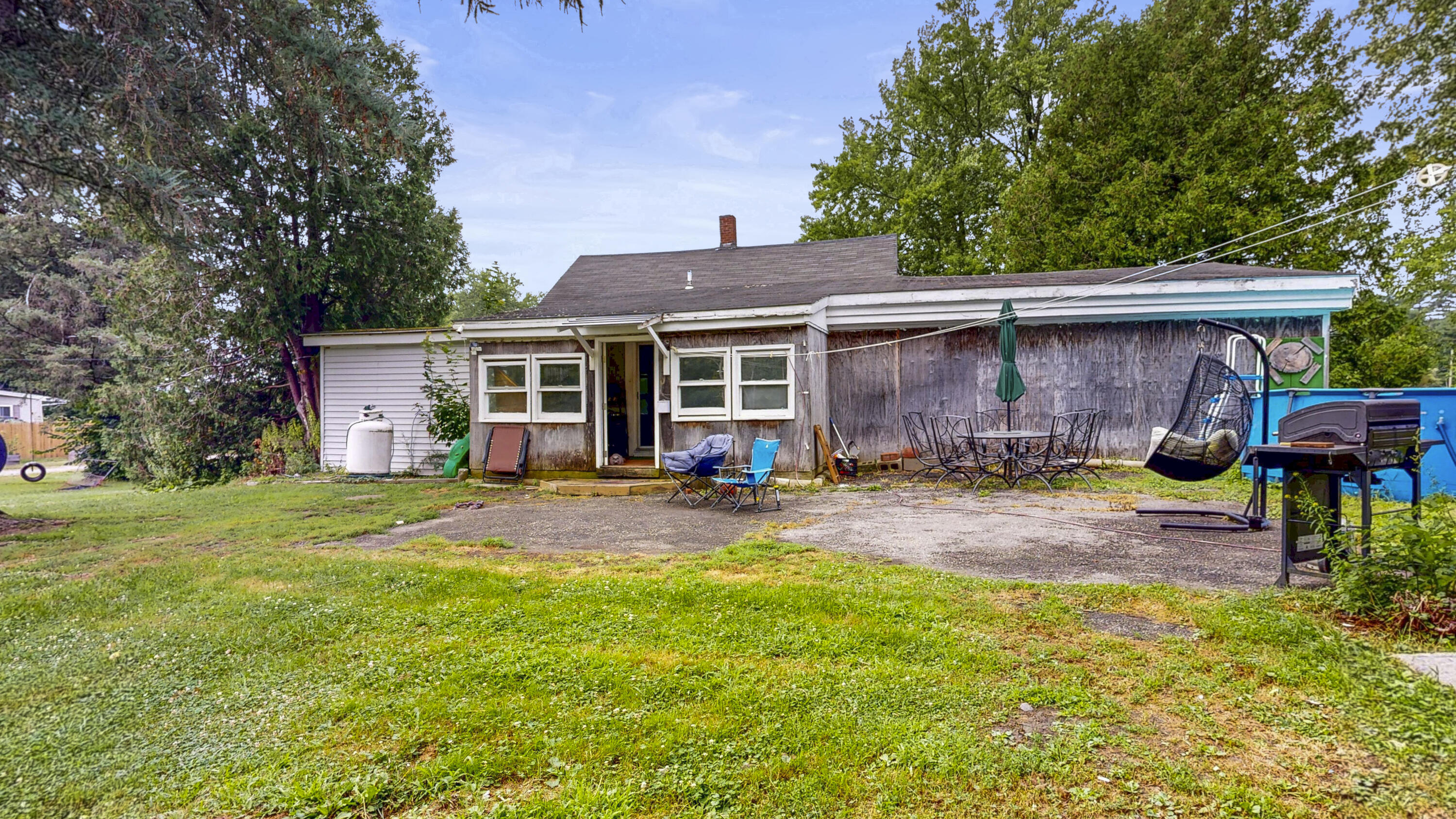 main property photo 43