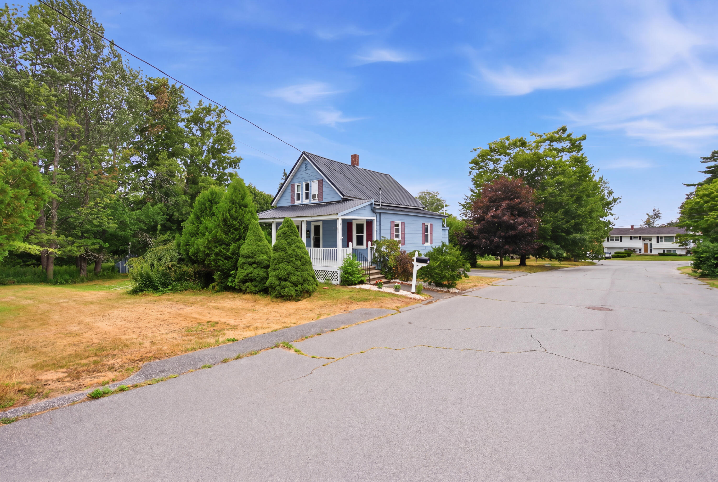 main property photo 5