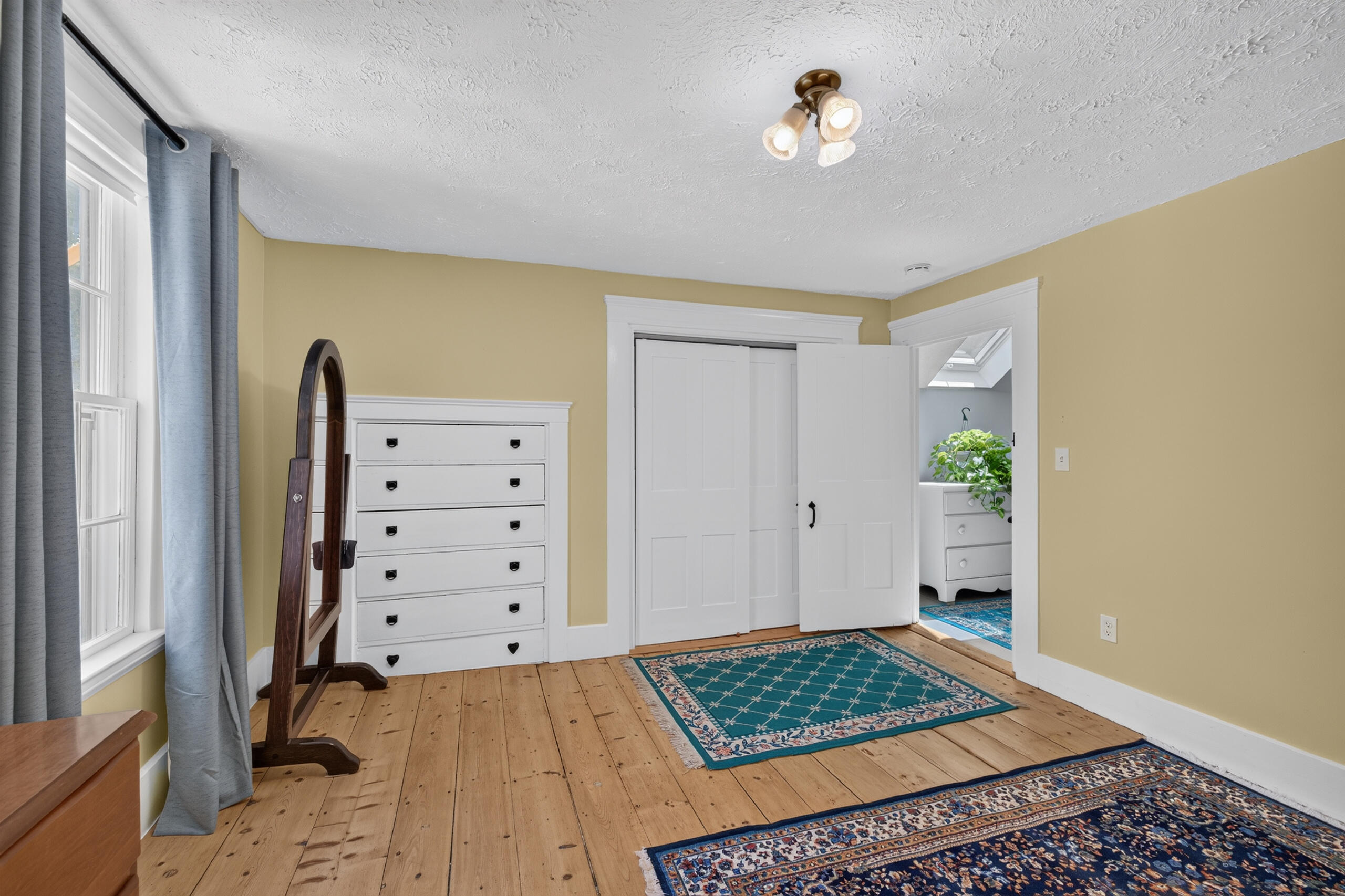 main property photo 36