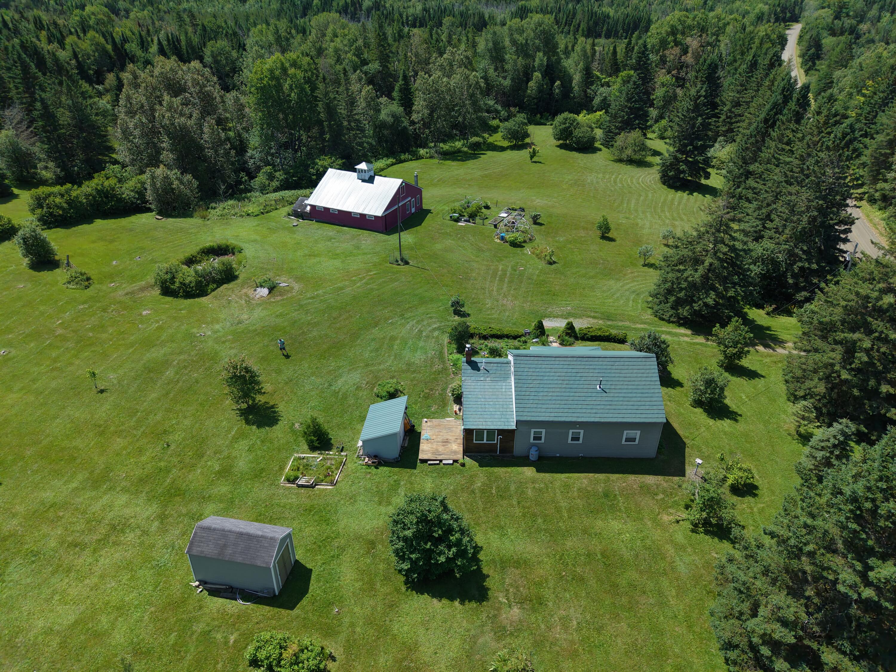 main property photo 6