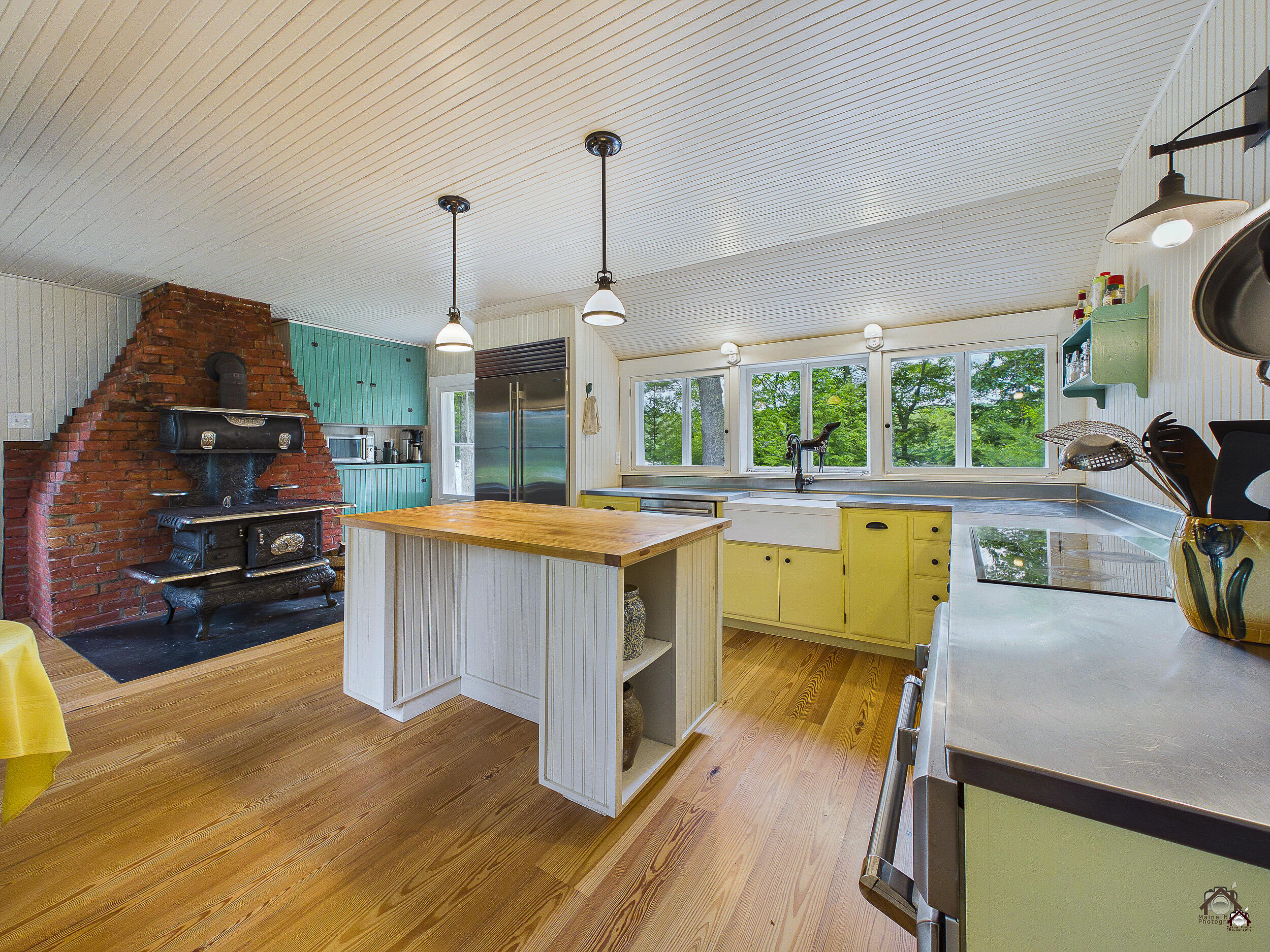 main property photo 16