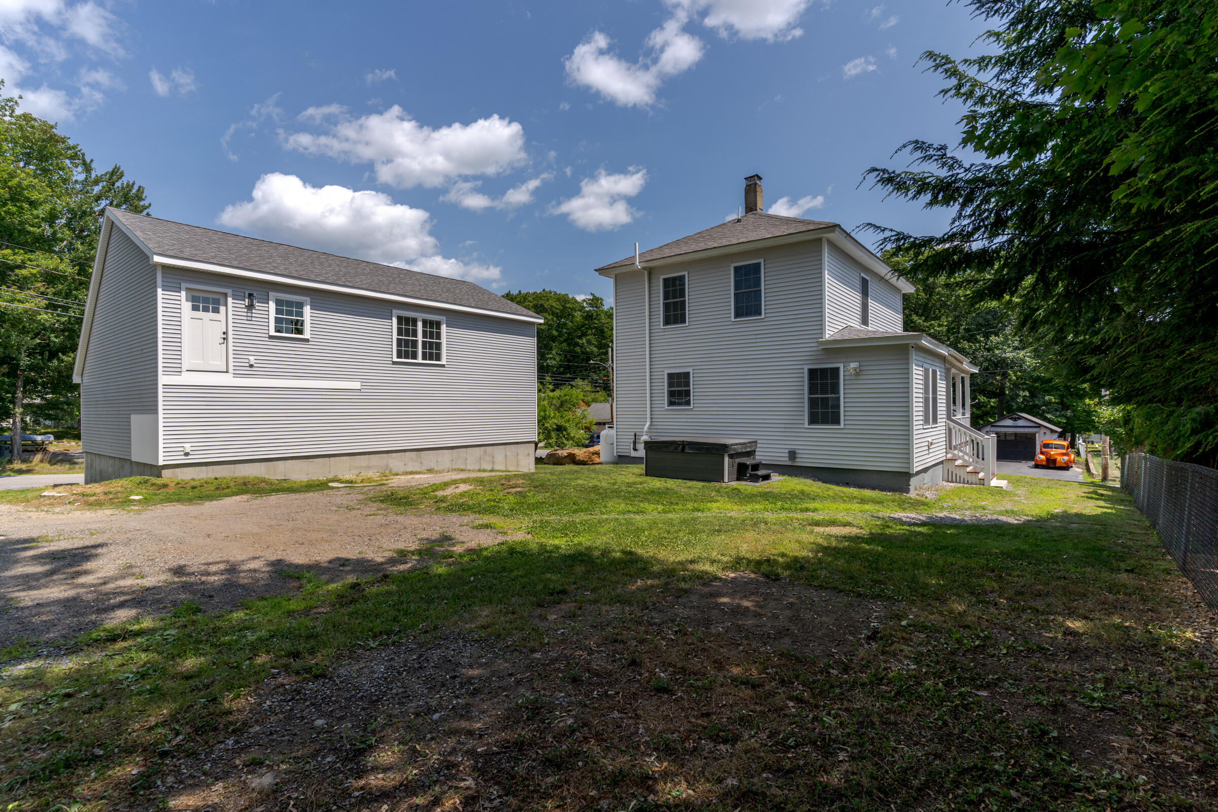 main property photo 37