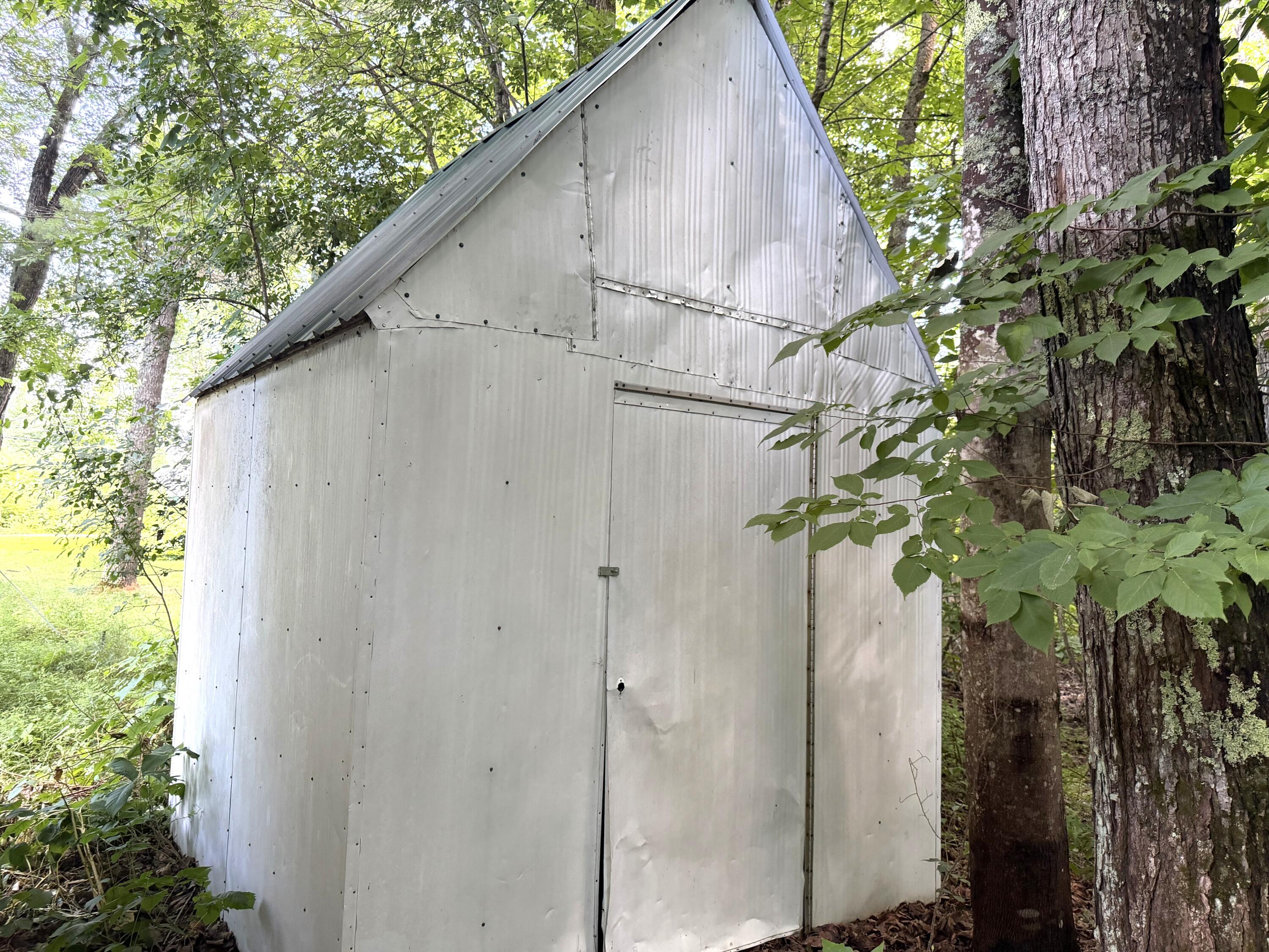 main property photo 36