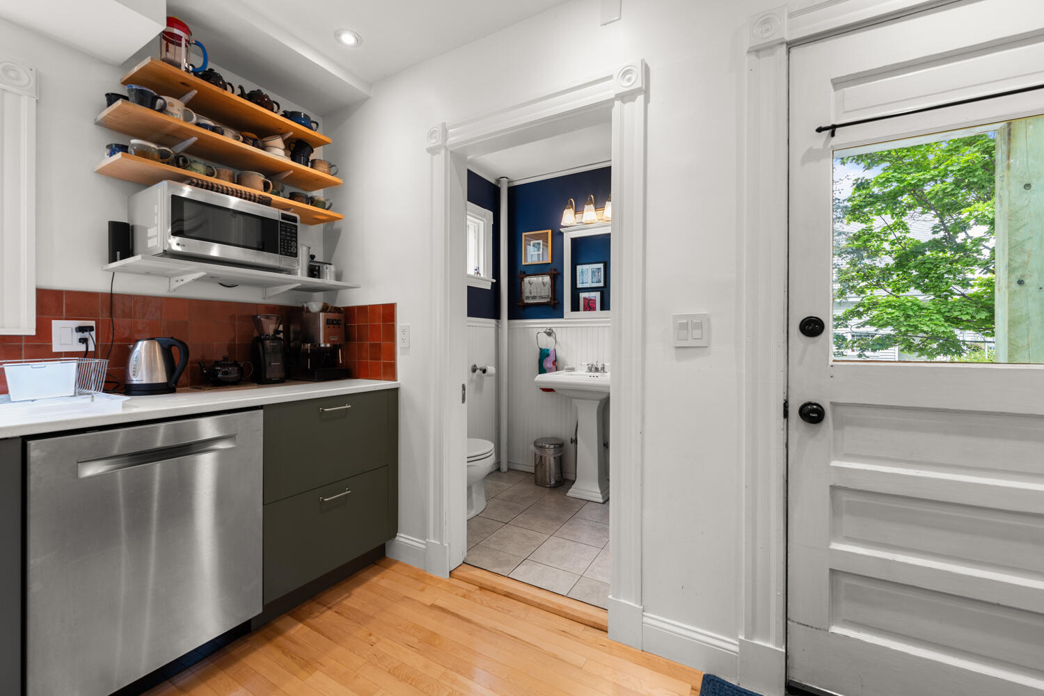 main property photo 17