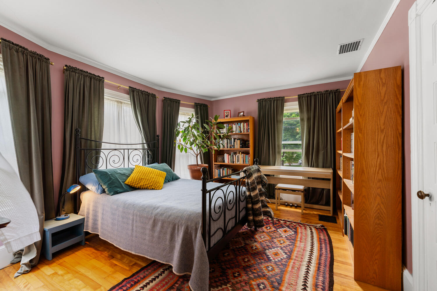 main property photo 31