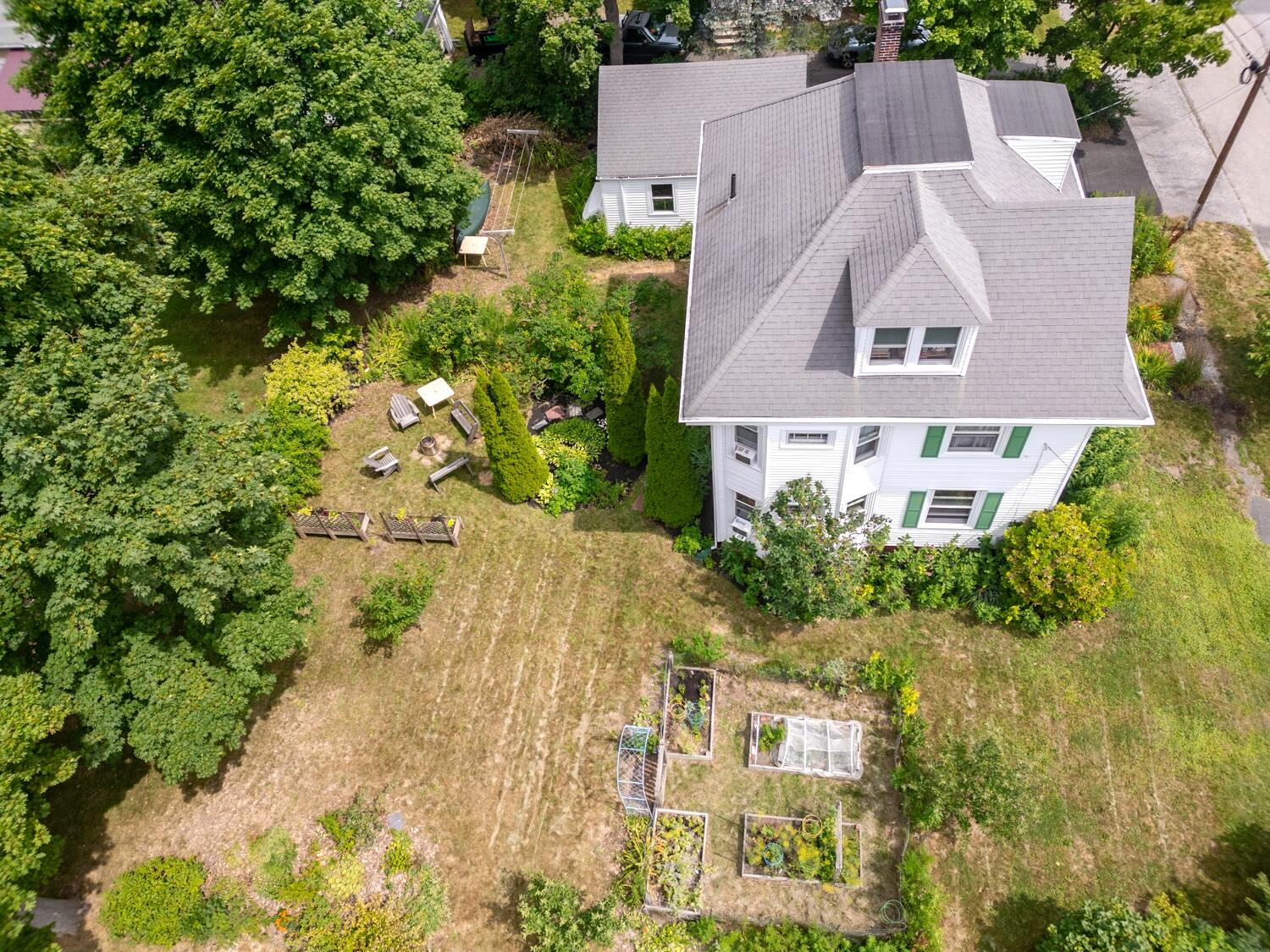 main property photo 59