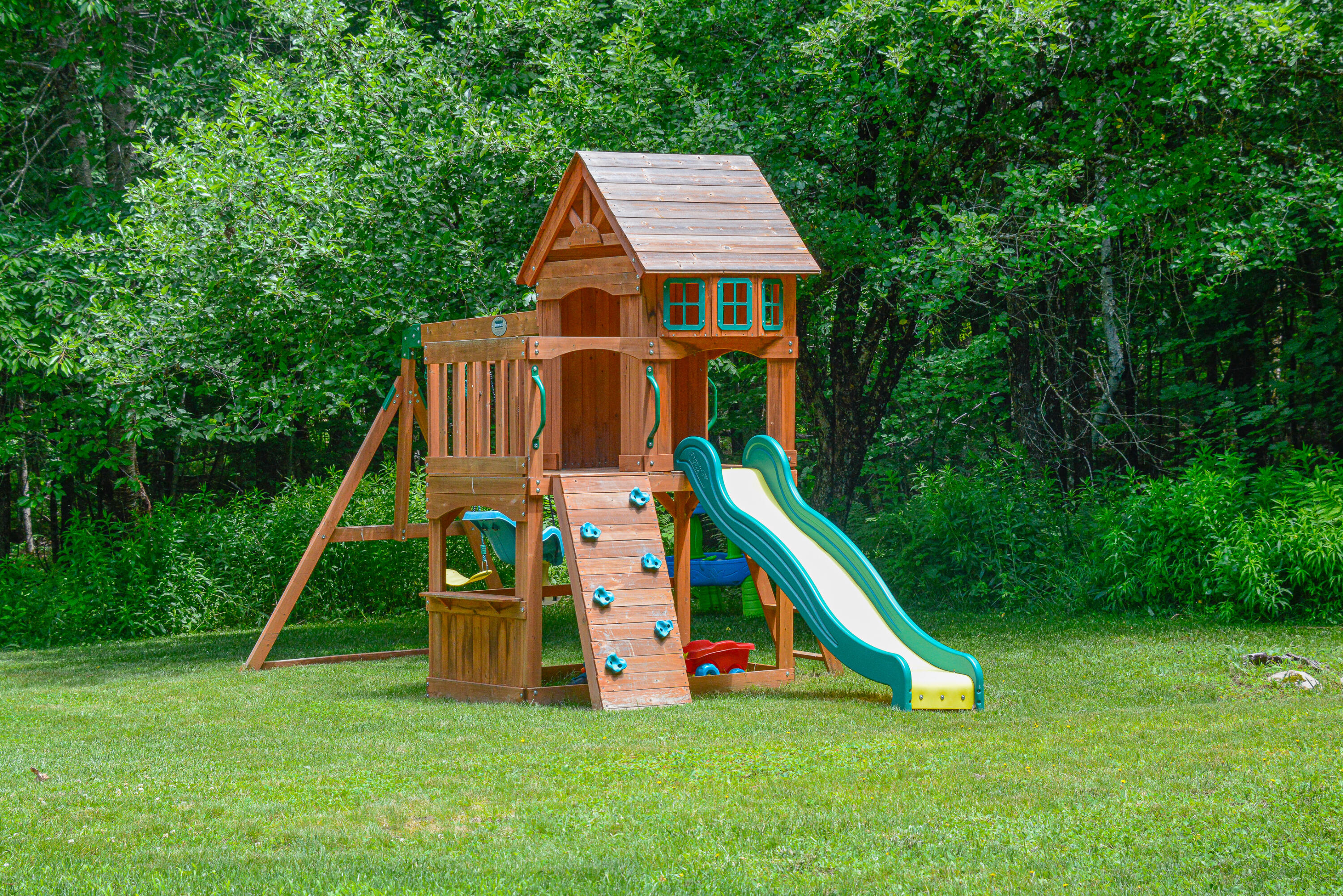 main property photo 45