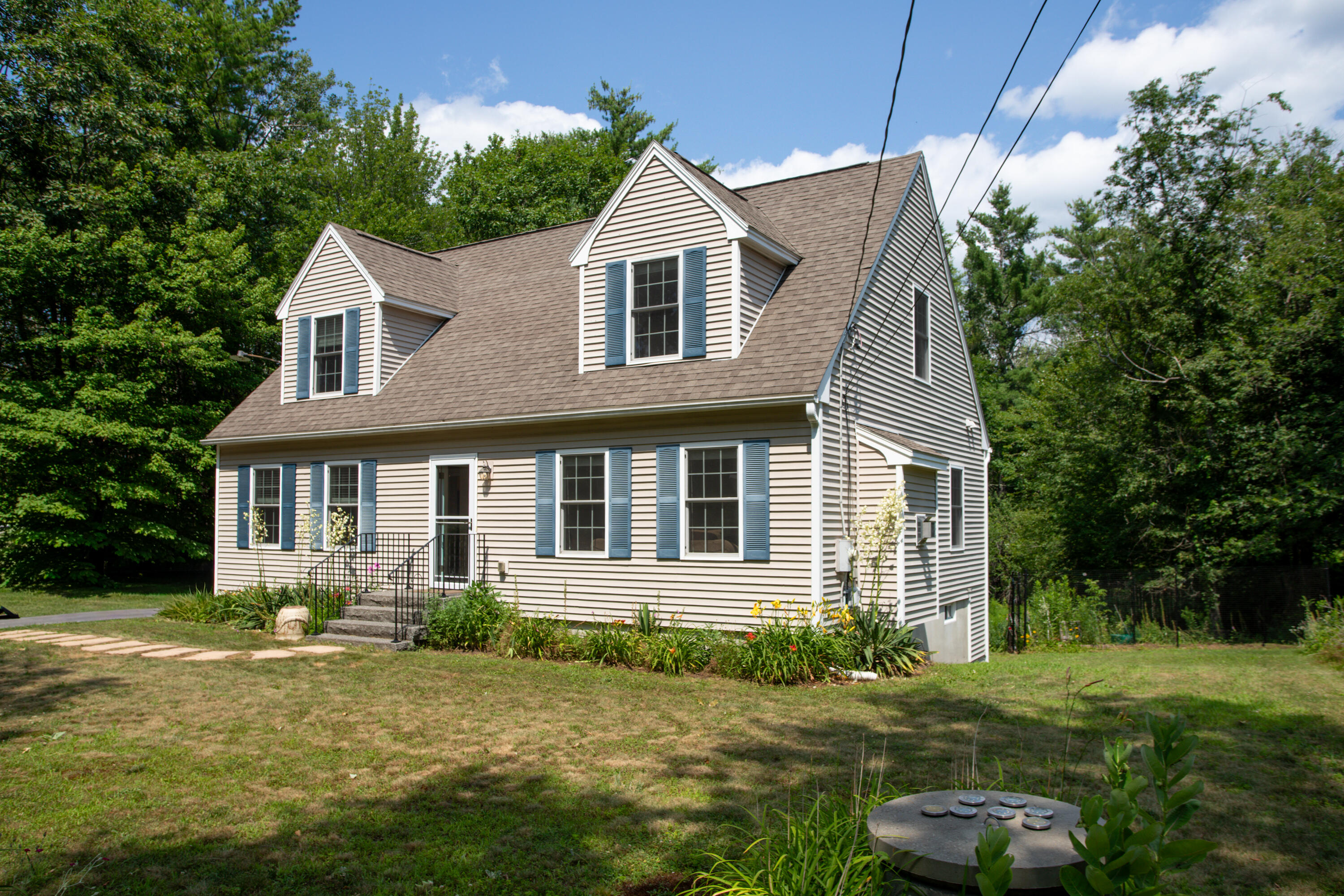main property photo 37